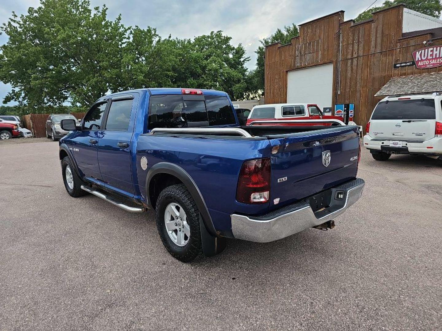 2009 BLUE /grey DODGE RAM 1500 (1D3HV13T59S) with an 5.7L engine, Automatic transmission, located at 495 Old Highway 20 West, South Sioux City, NE, 68776, (402) 494-2677, 42.458408, -96.443512 - Photo#2