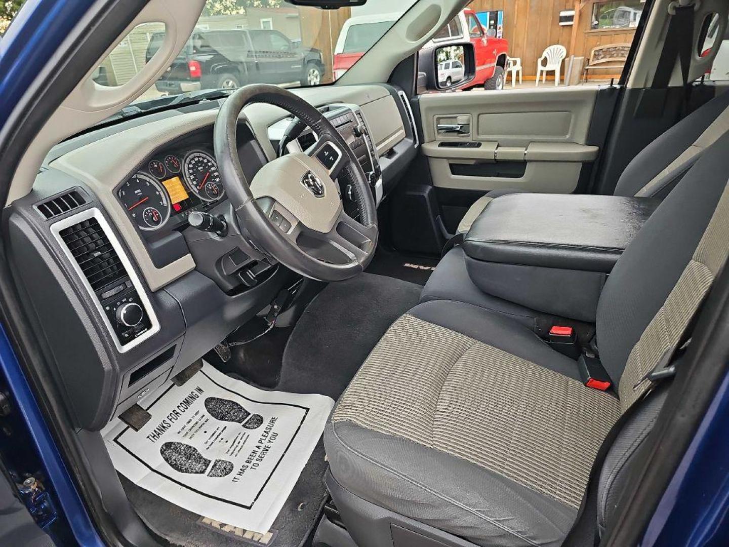 2009 BLUE /grey DODGE RAM 1500 (1D3HV13T59S) with an 5.7L engine, Automatic transmission, located at 495 Old Highway 20 West, South Sioux City, NE, 68776, (402) 494-2677, 42.458408, -96.443512 - Photo#7