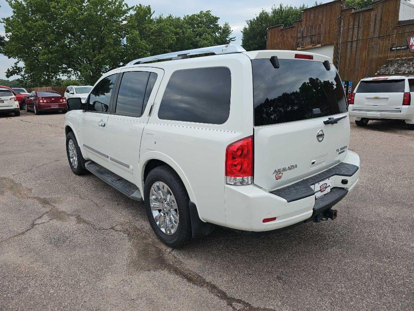 2015 WHITE NISSAN ARMADA SV (5N1BA0NC9FN) with an 5.6L engine, Automatic transmission, located at 495 Old Highway 20 West, South Sioux City, NE, 68776, (402) 494-2677, 42.458408, -96.443512 - Photo#2