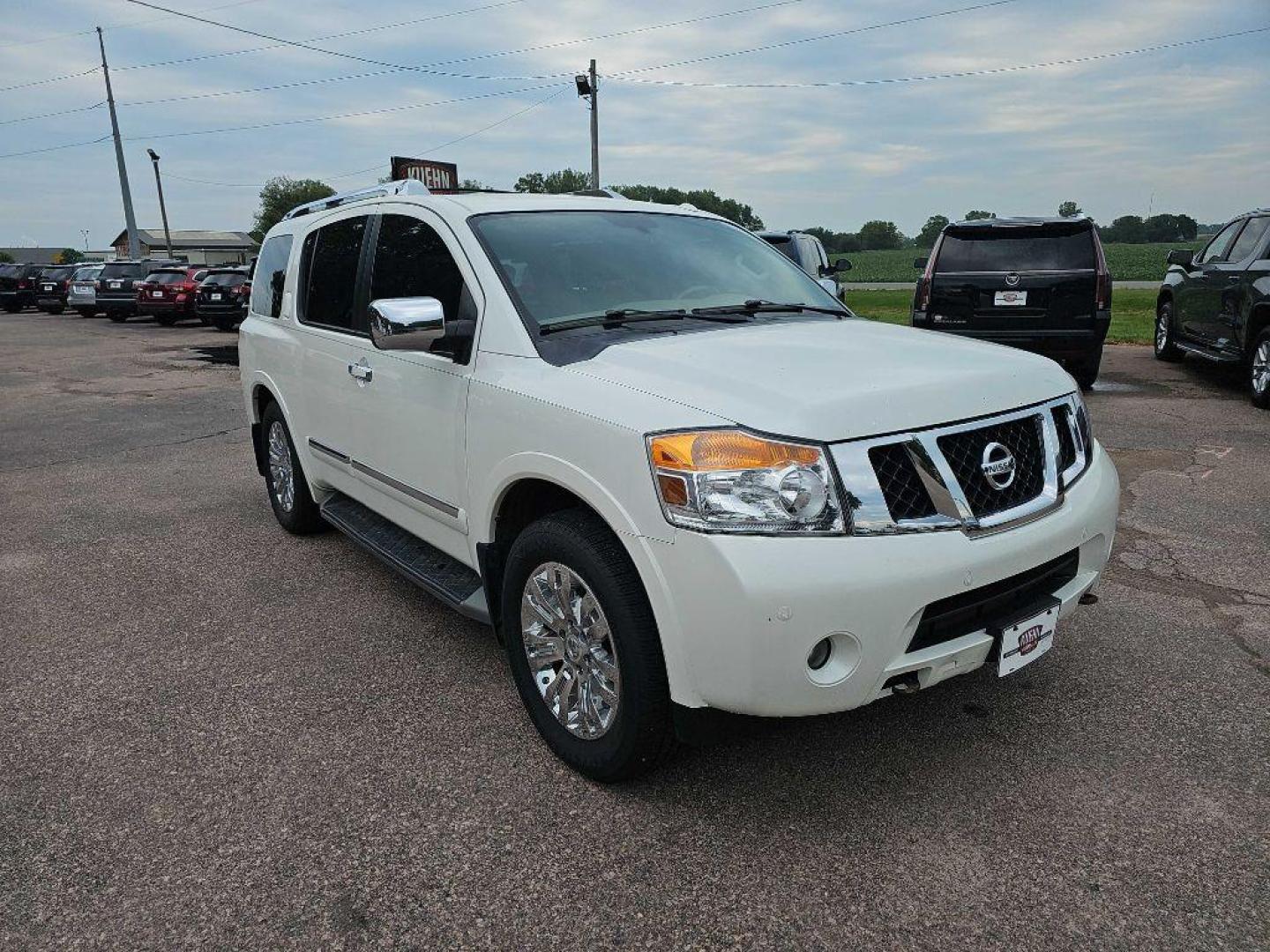 2015 WHITE NISSAN ARMADA SV (5N1BA0NC9FN) with an 5.6L engine, Automatic transmission, located at 495 Old Highway 20 West, South Sioux City, NE, 68776, (402) 494-2677, 42.458408, -96.443512 - Photo#5