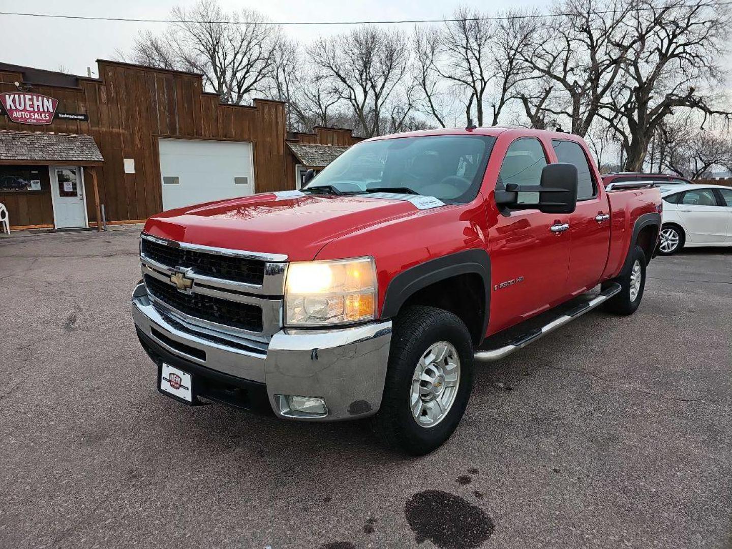 2008 RED CHEVROLET SILVERADO 2500 HEAVY DUTY (1GCHK23668F) with an 6.6L engine, Automatic transmission, located at 495 Old Highway 20 West, South Sioux City, NE, 68776, (402) 494-2677, 42.458408, -96.443512 - Photo#0