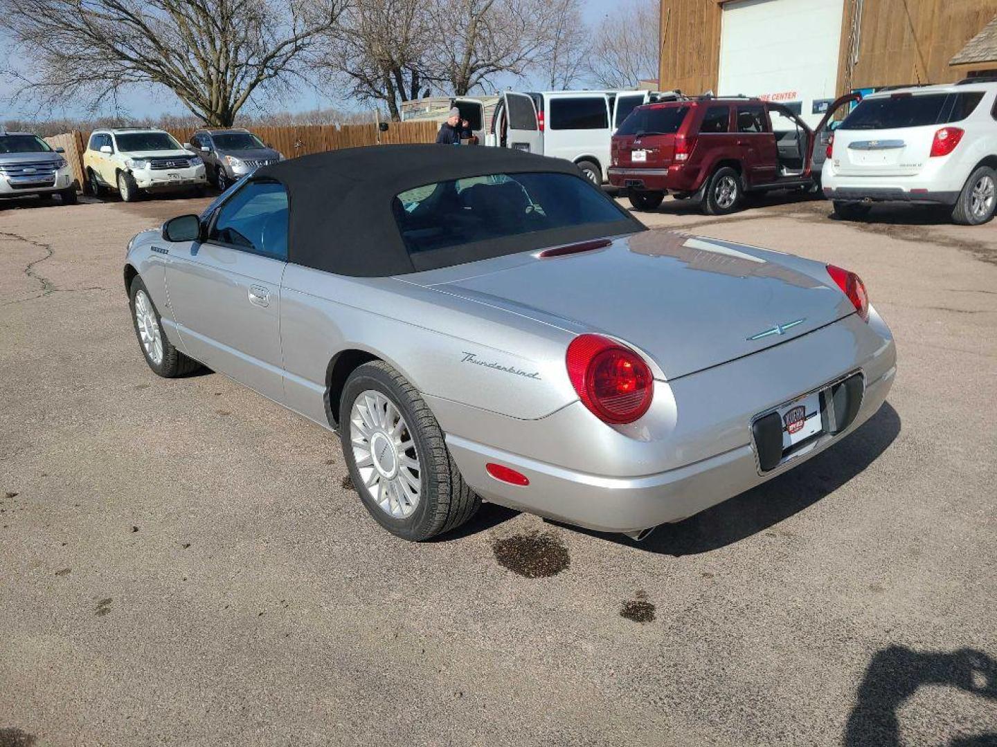 2004 SILVER FORD THUNDERBIRD (1FAHP60A74Y) with an 3.9L engine, Automatic transmission, located at 495 Old Highway 20 West, South Sioux City, NE, 68776, (402) 494-2677, 42.458408, -96.443512 - Photo#2