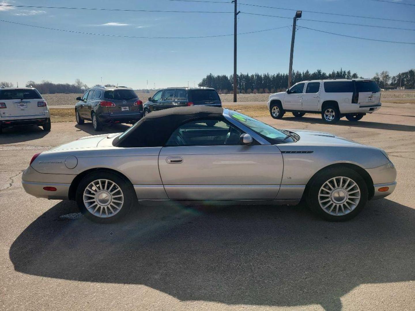 2004 SILVER FORD THUNDERBIRD (1FAHP60A74Y) with an 3.9L engine, Automatic transmission, located at 495 Old Highway 20 West, South Sioux City, NE, 68776, (402) 494-2677, 42.458408, -96.443512 - Photo#4