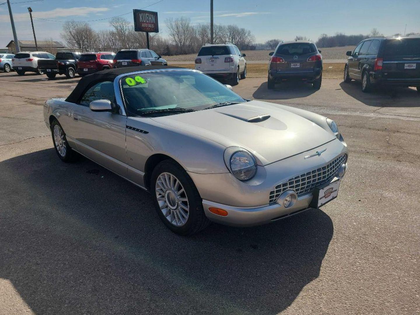 2004 SILVER FORD THUNDERBIRD (1FAHP60A74Y) with an 3.9L engine, Automatic transmission, located at 495 Old Highway 20 West, South Sioux City, NE, 68776, (402) 494-2677, 42.458408, -96.443512 - Photo#5