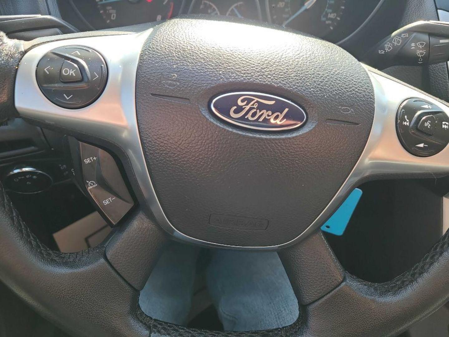 2014 WHITE FORD FOCUS SE (1FADP3K23EL) with an 2.0L engine, 6-Speed Manual transmission, located at 495 Old Highway 20 West, South Sioux City, NE, 68776, (402) 494-2677, 42.458408, -96.443512 - Photo#10