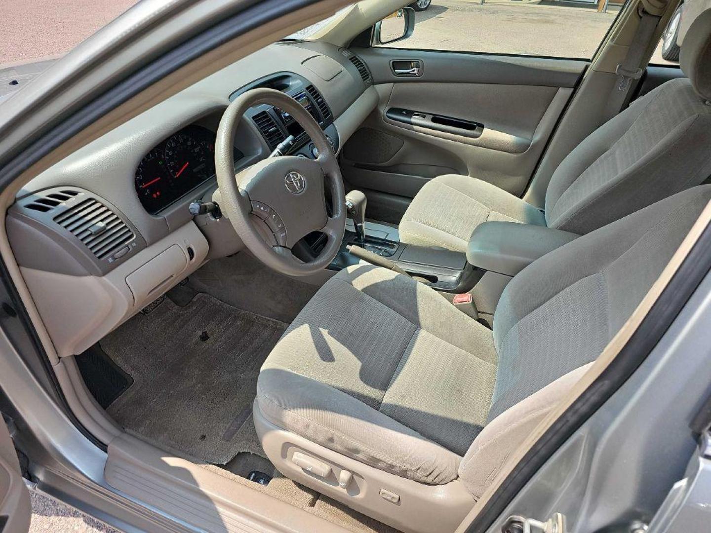 2006 SILVER TOYOTA CAMRY LE (4T1BE30KX6U) with an 2.4L engine, Automatic transmission, located at 495 Old Highway 20 West, South Sioux City, NE, 68776, (402) 494-2677, 42.458408, -96.443512 - Photo#7