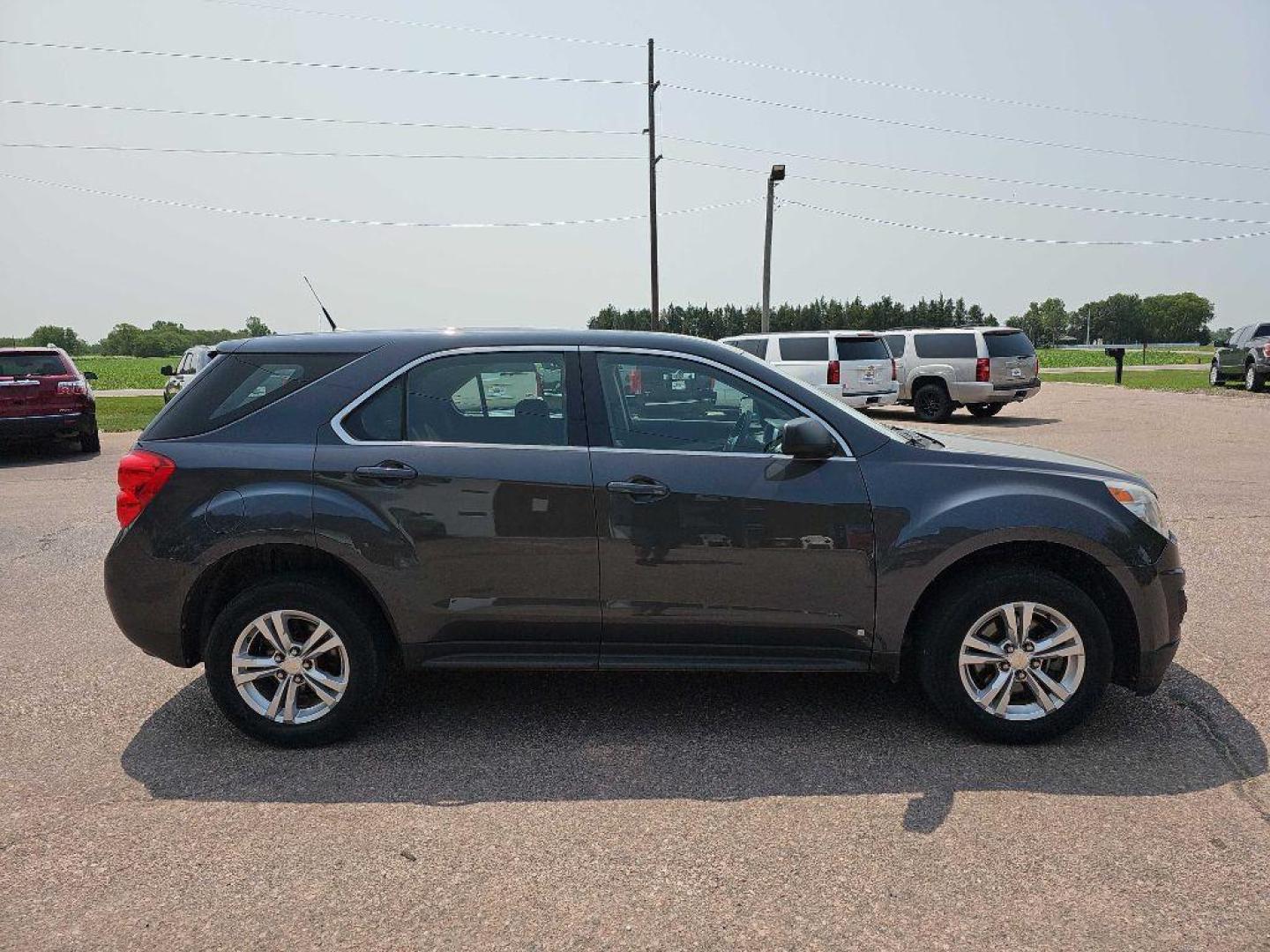 2010 BLUE CHEVROLET EQUINOX LS (2CNFLCEW5A6) with an 2.4L engine, Automatic transmission, located at 495 Old Highway 20 West, South Sioux City, NE, 68776, (402) 494-2677, 42.458408, -96.443512 - Photo#4