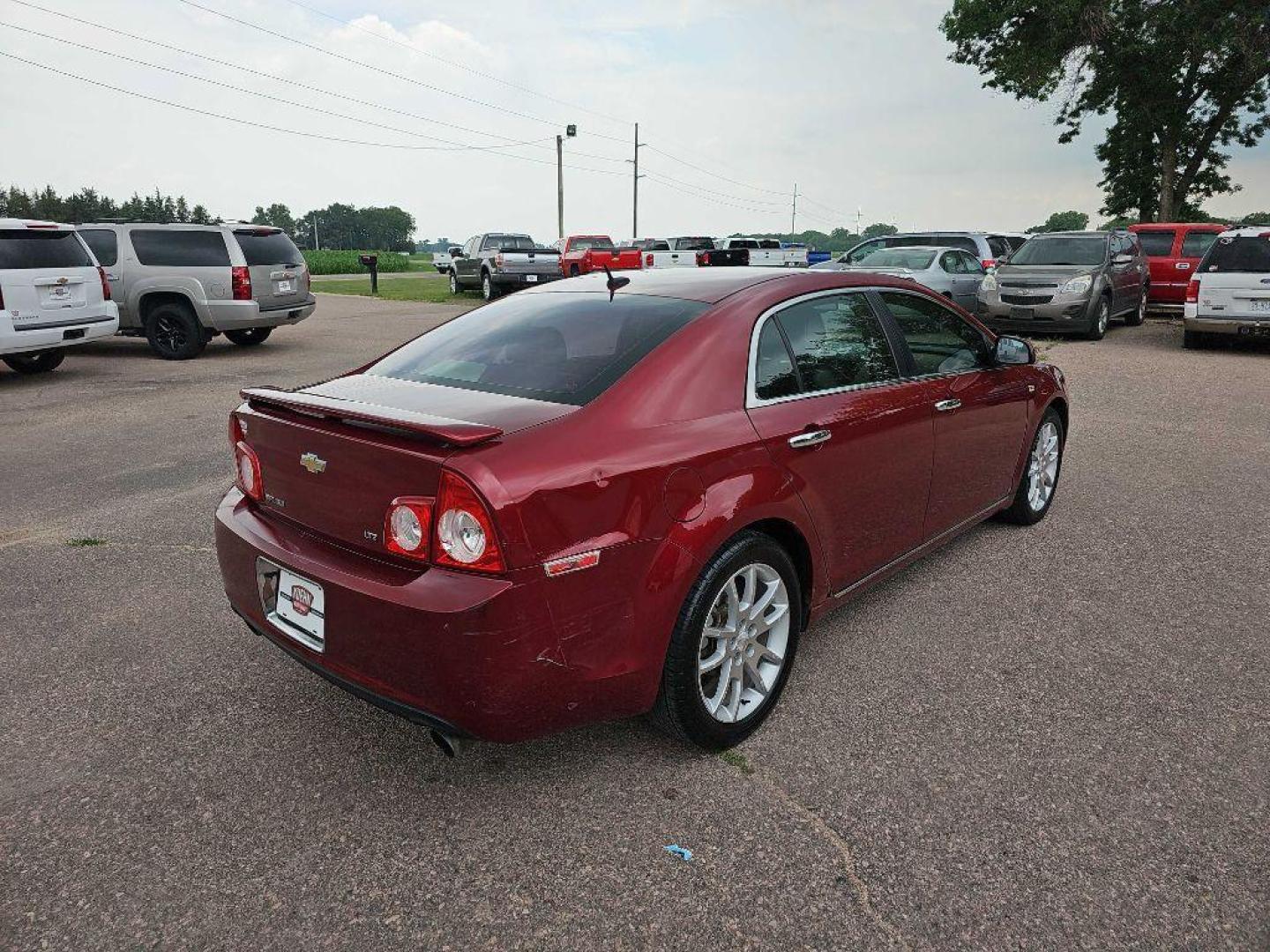 2008 MAROON CHEVROLET MALIBU LTZ (1G1ZK57788F) with an 3.6L engine, Automatic transmission, located at 495 Old Highway 20 West, South Sioux City, NE, 68776, (402) 494-2677, 42.458408, -96.443512 - Photo#3