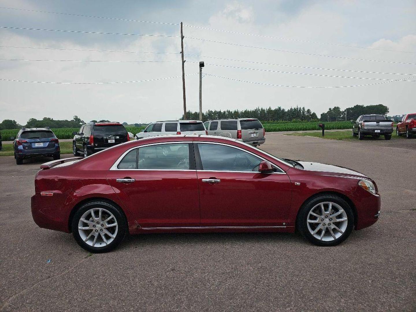 2008 MAROON CHEVROLET MALIBU LTZ (1G1ZK57788F) with an 3.6L engine, Automatic transmission, located at 495 Old Highway 20 West, South Sioux City, NE, 68776, (402) 494-2677, 42.458408, -96.443512 - Photo#4