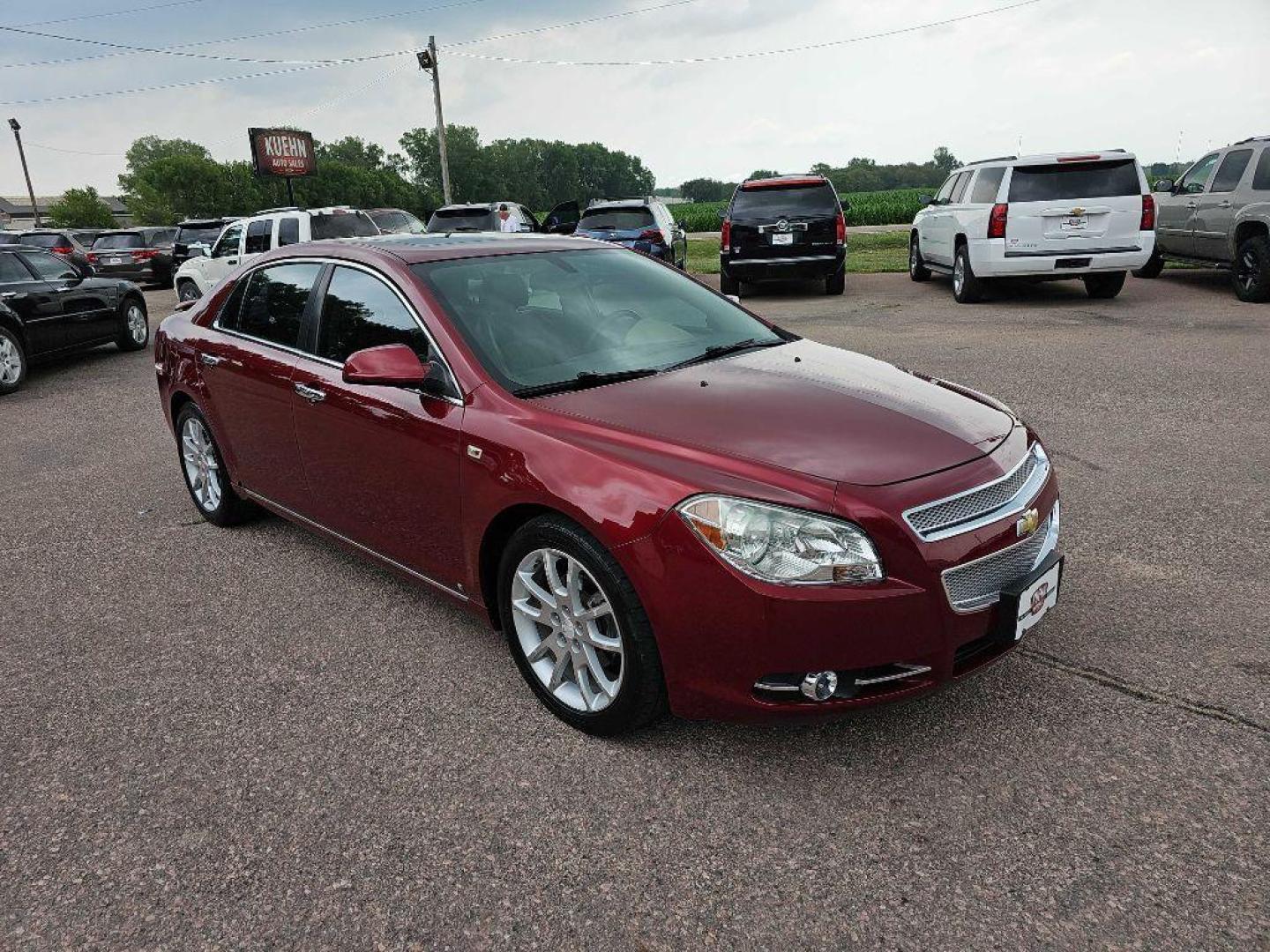 2008 MAROON CHEVROLET MALIBU LTZ (1G1ZK57788F) with an 3.6L engine, Automatic transmission, located at 495 Old Highway 20 West, South Sioux City, NE, 68776, (402) 494-2677, 42.458408, -96.443512 - Photo#5