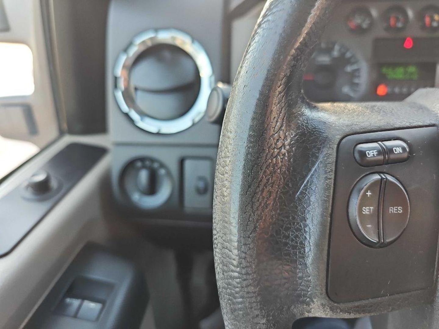 2009 BLUE FORD F250 SUPER DUTY (1FTSF21R39E) with an 6.4L engine, Automatic transmission, located at 495 Old Highway 20 West, South Sioux City, NE, 68776, (402) 494-2677, 42.458408, -96.443512 - Photo#9