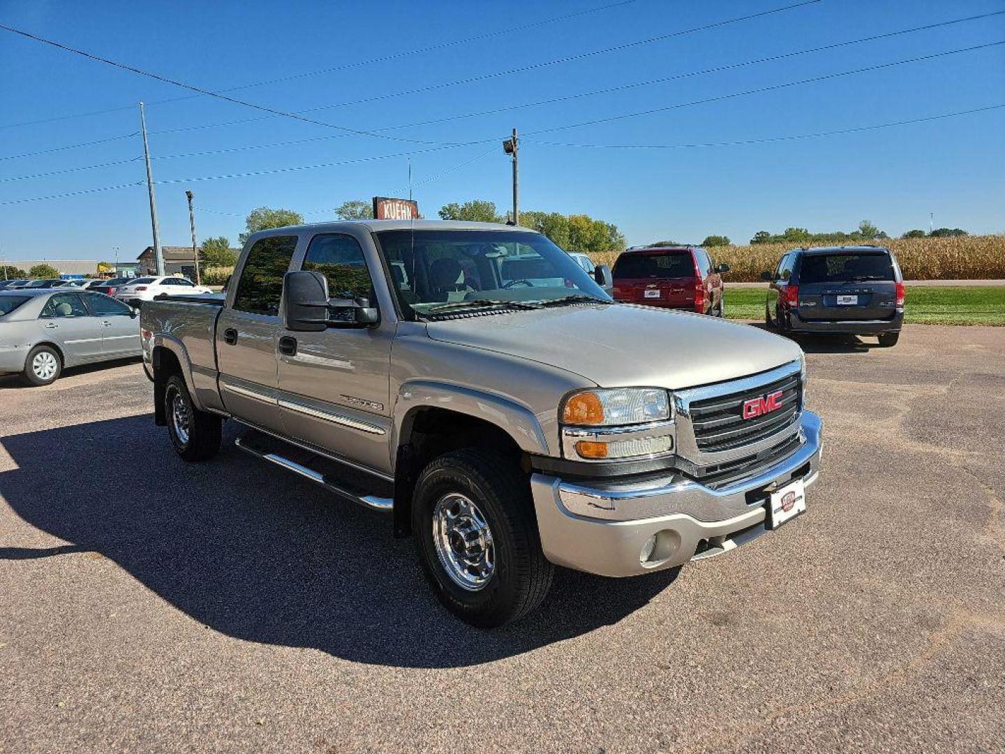 2005 PEWTER GMC SIERRA 2500 HEAVY DUTY (1GTHK23U65F) with an 6.0L engine, Automatic transmission, located at 495 Old Highway 20 West, South Sioux City, NE, 68776, (402) 494-2677, 42.458408, -96.443512 - Photo#5