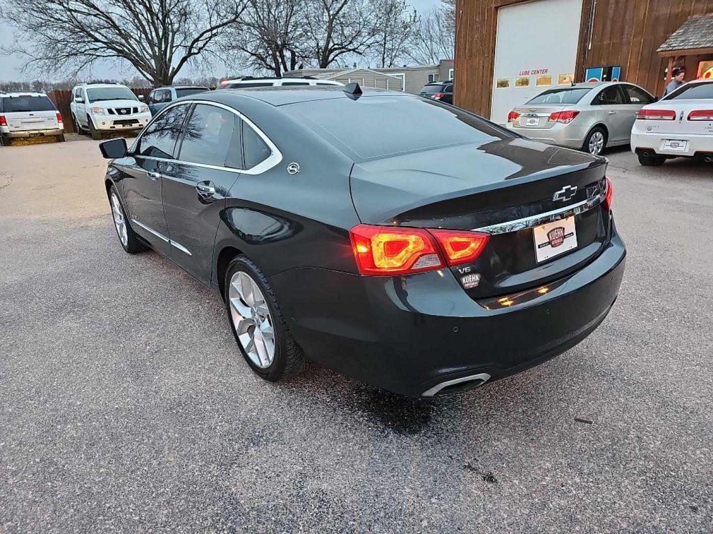 2014 GREY CHEVROLET IMPALA LTZ (2G1155S36E9) with an 3.6L engine, Automatic transmission, located at 495 Old Highway 20 West, South Sioux City, NE, 68776, (402) 494-2677, 42.458408, -96.443512 - Photo#2