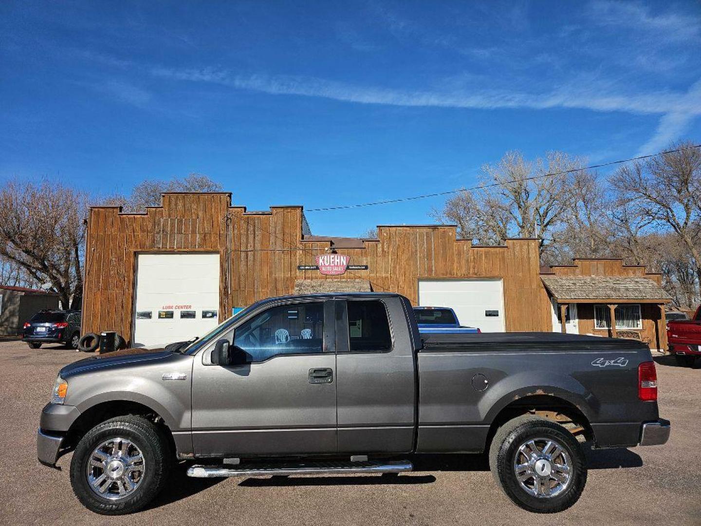 2006 GREY FORD F150 (1FTPX14586F) with an 5.4L engine, Automatic transmission, located at 495 Old Highway 20 West, South Sioux City, NE, 68776, (402) 494-2677, 42.458408, -96.443512 - Photo#1