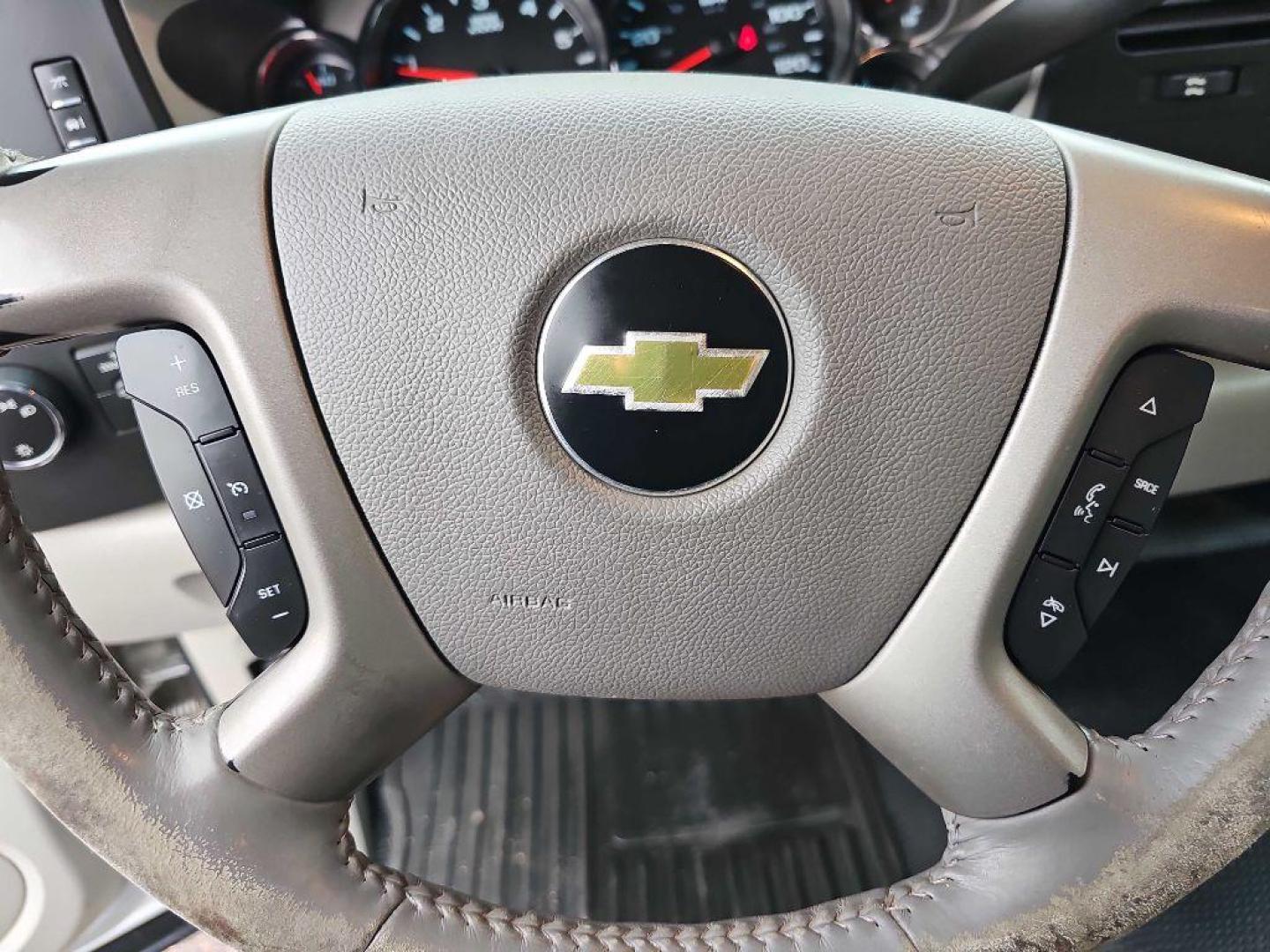 2012 PEWTER CHEVROLET SILVERADO 2500 HEAVY DUTY LT (1GC1KXCG9CF) with an 6.0L engine, Automatic transmission, located at 495 Old Highway 20 West, South Sioux City, NE, 68776, (402) 494-2677, 42.458408, -96.443512 - Photo#9