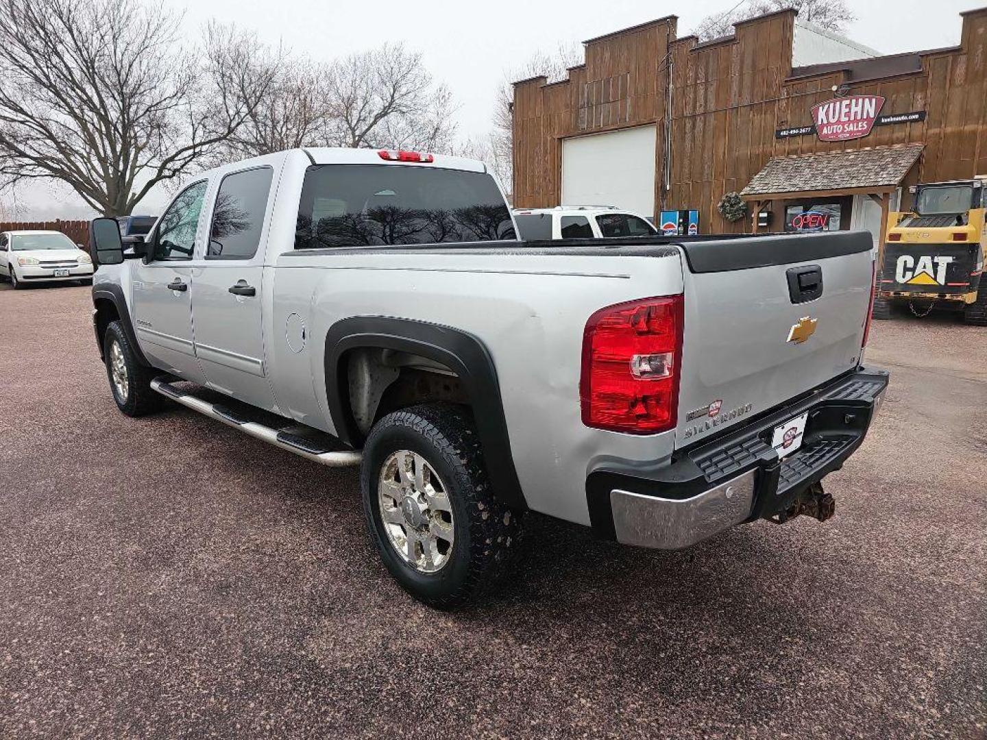 2012 PEWTER CHEVROLET SILVERADO 2500 HEAVY DUTY LT (1GC1KXCG9CF) with an 6.0L engine, Automatic transmission, located at 495 Old Highway 20 West, South Sioux City, NE, 68776, (402) 494-2677, 42.458408, -96.443512 - Photo#2