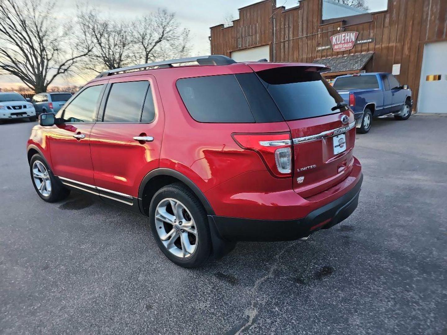 2011 MAROON FORD EXPLORER LIMITED (1FMHK8F82BG) with an 3.5L engine, Automatic transmission, located at 495 Old Highway 20 West, South Sioux City, NE, 68776, (402) 494-2677, 42.458408, -96.443512 - Photo#12