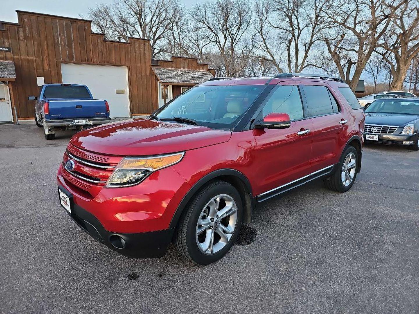 2011 MAROON FORD EXPLORER LIMITED (1FMHK8F82BG) with an 3.5L engine, Automatic transmission, located at 495 Old Highway 20 West, South Sioux City, NE, 68776, (402) 494-2677, 42.458408, -96.443512 - Photo#6