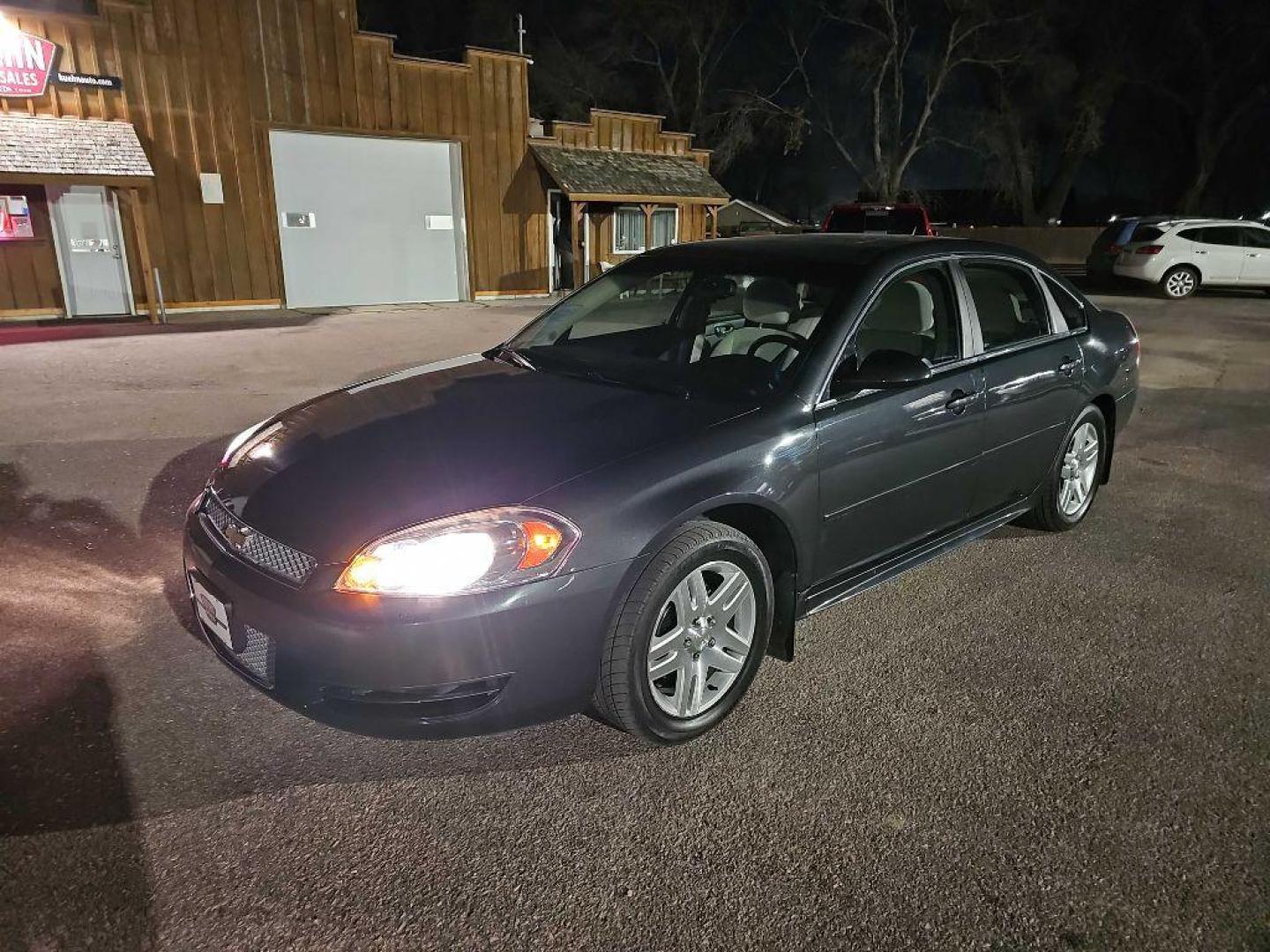 2015 GREY CHEVROLET IMPALA LIMITED LT (2G1WB5E33F1) with an 3.6L engine, Automatic transmission, located at 495 Old Highway 20 West, South Sioux City, NE, 68776, (402) 494-2677, 42.458408, -96.443512 - Photo#0