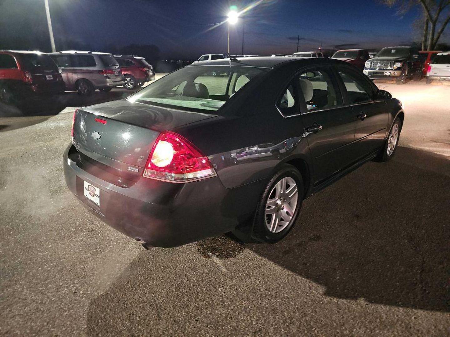 2015 GREY CHEVROLET IMPALA LIMITED LT (2G1WB5E33F1) with an 3.6L engine, Automatic transmission, located at 495 Old Highway 20 West, South Sioux City, NE, 68776, (402) 494-2677, 42.458408, -96.443512 - Photo#3