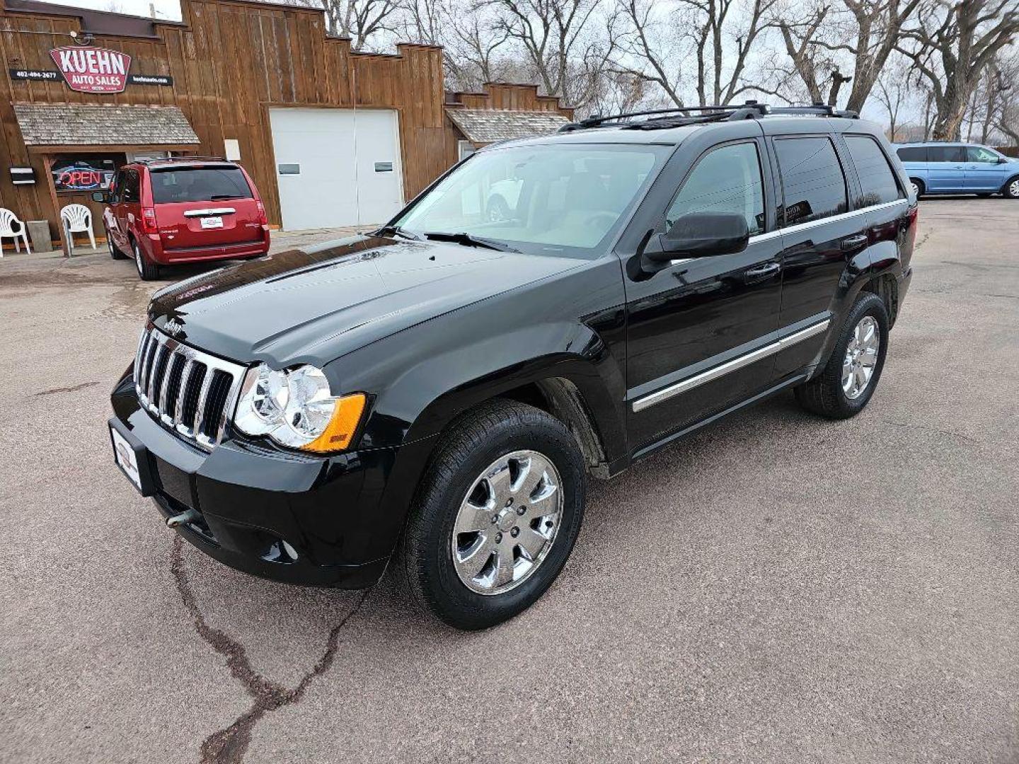 2008 BLACK JEEP GRAND CHEROKEE LIMITED (1J8HR582X8C) with an 5.7L engine, Automatic transmission, located at 495 Old Highway 20 West, South Sioux City, NE, 68776, (402) 494-2677, 42.458408, -96.443512 - Photo#0