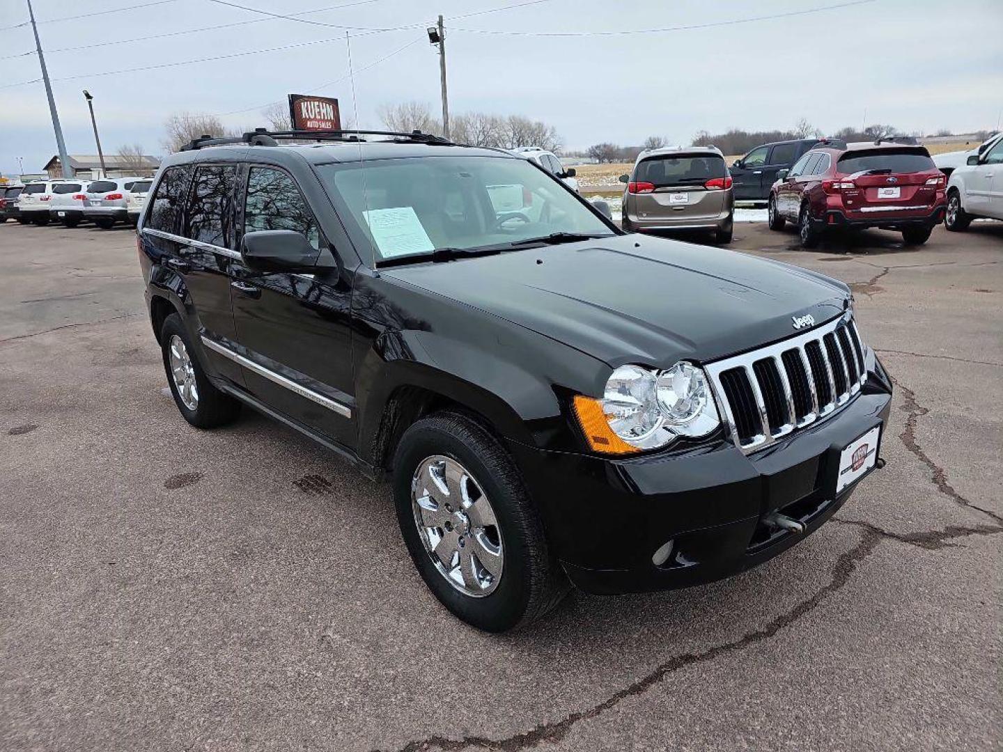 2008 BLACK JEEP GRAND CHEROKEE LIMITED (1J8HR582X8C) with an 5.7L engine, Automatic transmission, located at 495 Old Highway 20 West, South Sioux City, NE, 68776, (402) 494-2677, 42.458408, -96.443512 - Photo#5