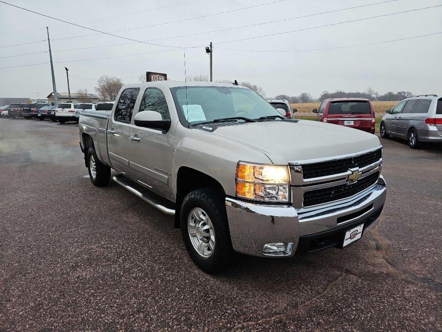 2007 PEWTER CHEVROLET SILVERADO 2500 HEAVY DUTY (1GCHK23K97F) with an 6.0L engine, Automatic transmission, located at 495 Old Highway 20 West, South Sioux City, NE, 68776, (402) 494-2677, 42.458408, -96.443512 - Photo#3