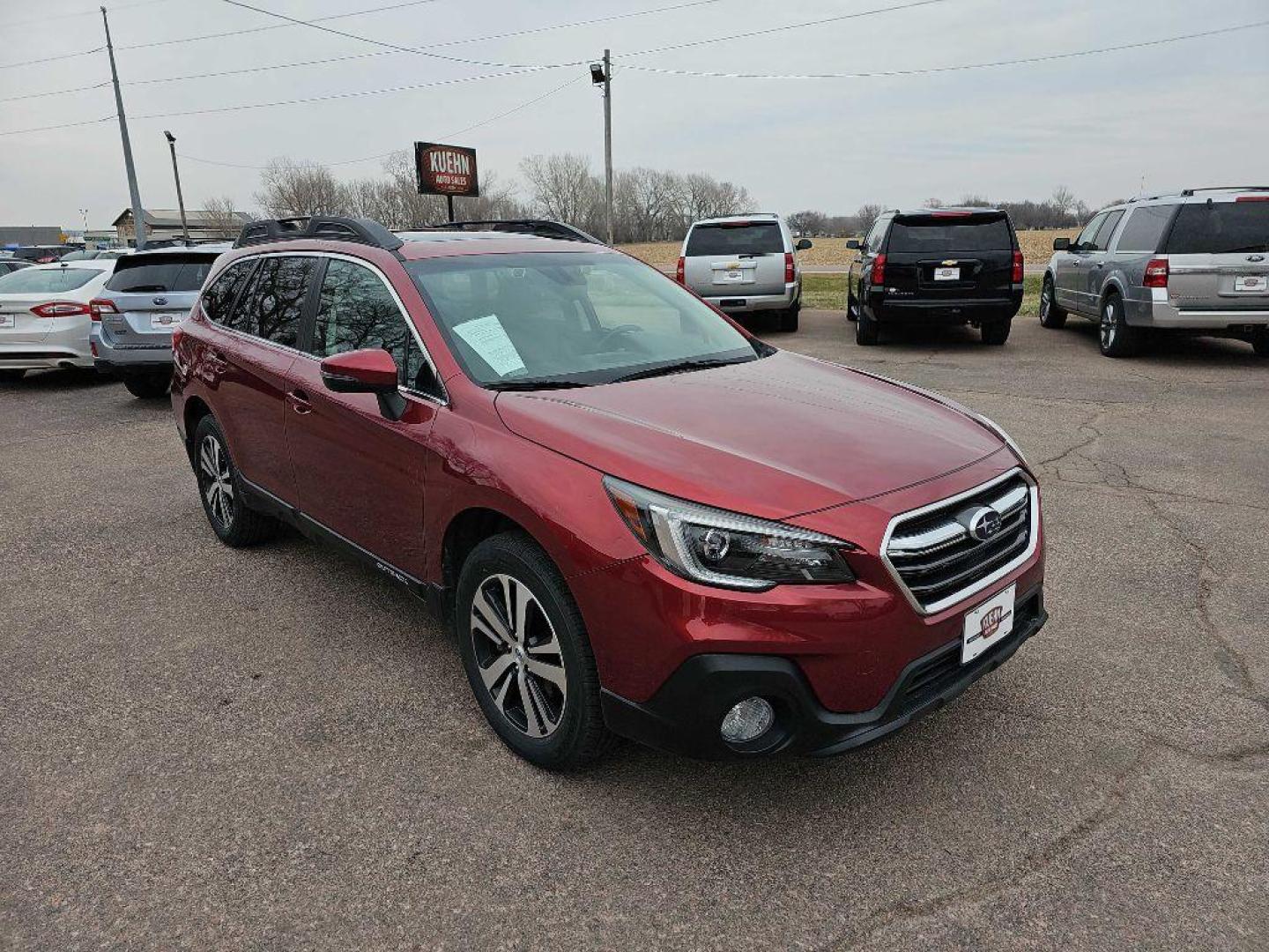 2019 MAROON SUBARU OUTBACK 2.5I LIMITED (4S4BSANC4K3) with an 2.5L engine, Continuously Variable transmission, located at 495 Old Highway 20 West, South Sioux City, NE, 68776, (402) 494-2677, 42.458408, -96.443512 - Photo#5