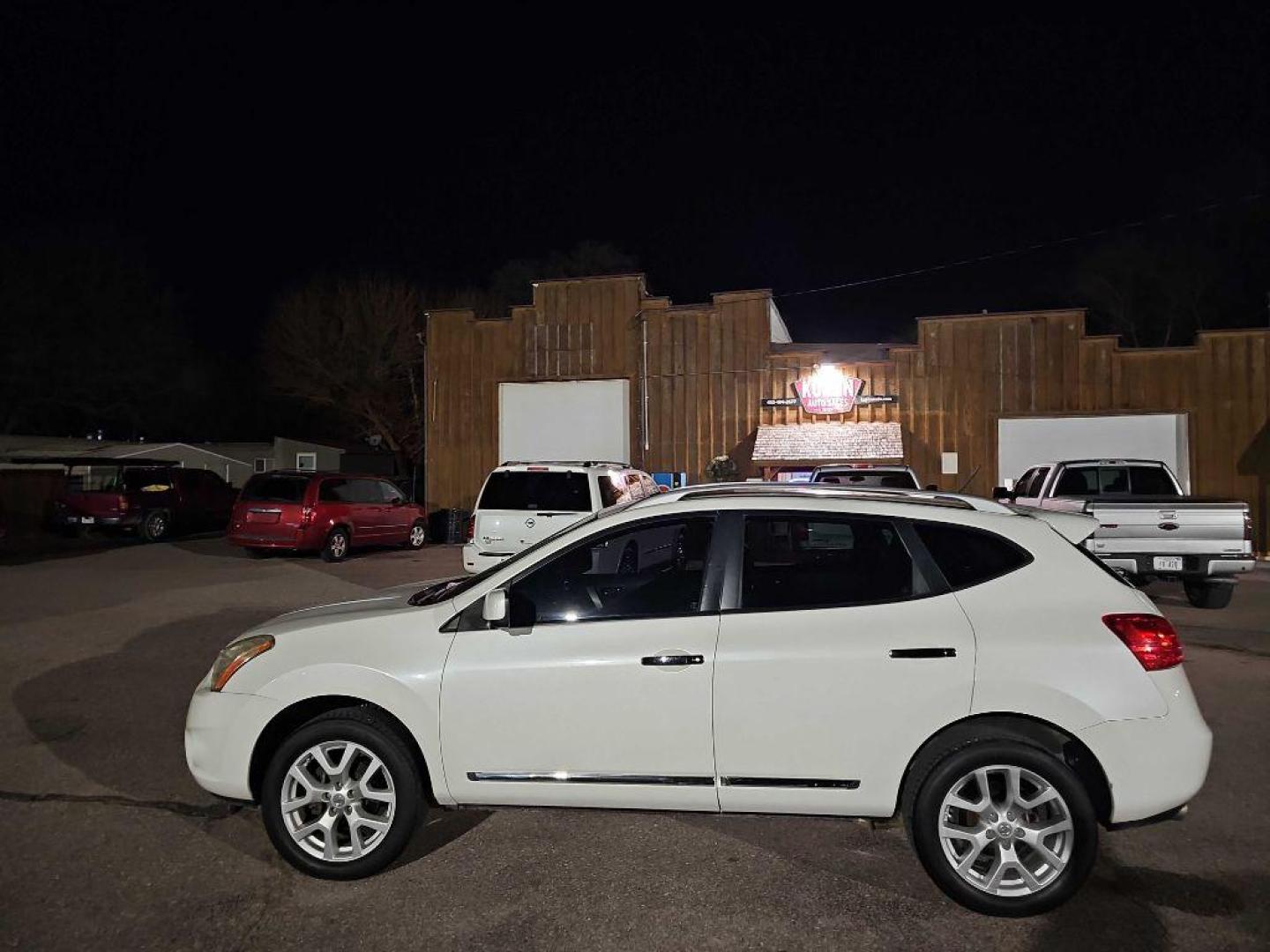 2012 WHITE NISSAN ROGUE S (JN8AS5MV8CW) with an 2.5L engine, Continuously Variable transmission, located at 495 Old Highway 20 West, South Sioux City, NE, 68776, (402) 494-2677, 42.458408, -96.443512 - Photo#1