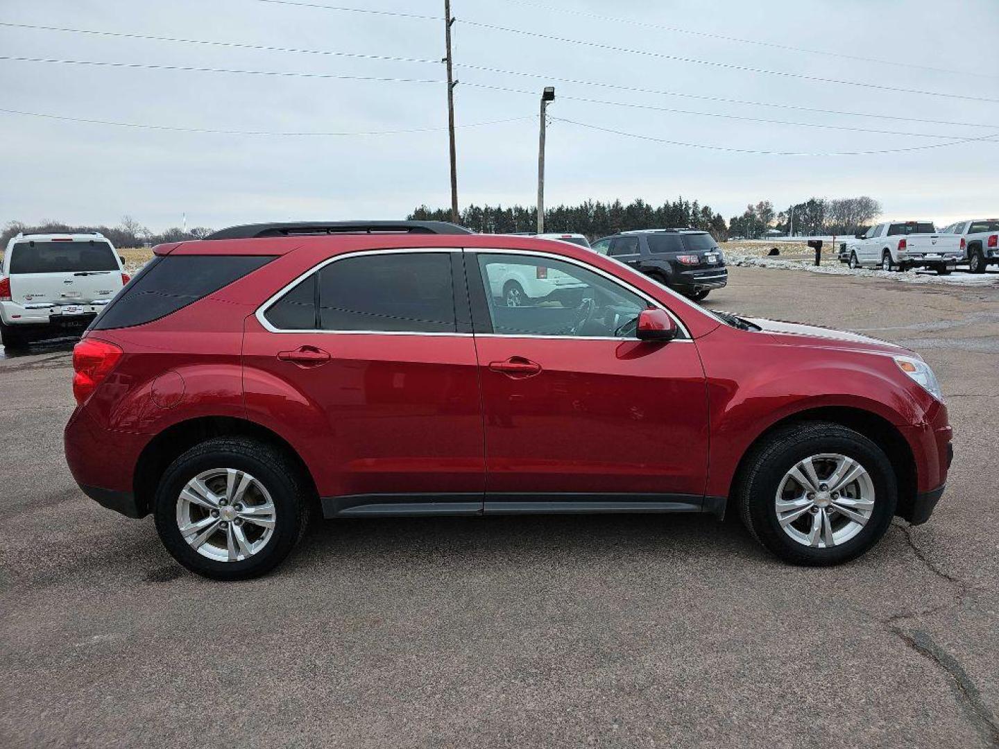 2015 RED CHEVROLET EQUINOX LT (2GNALBEK7F6) with an 2.4L engine, Automatic transmission, located at 495 Old Highway 20 West, South Sioux City, NE, 68776, (402) 494-2677, 42.458408, -96.443512 - Photo#5