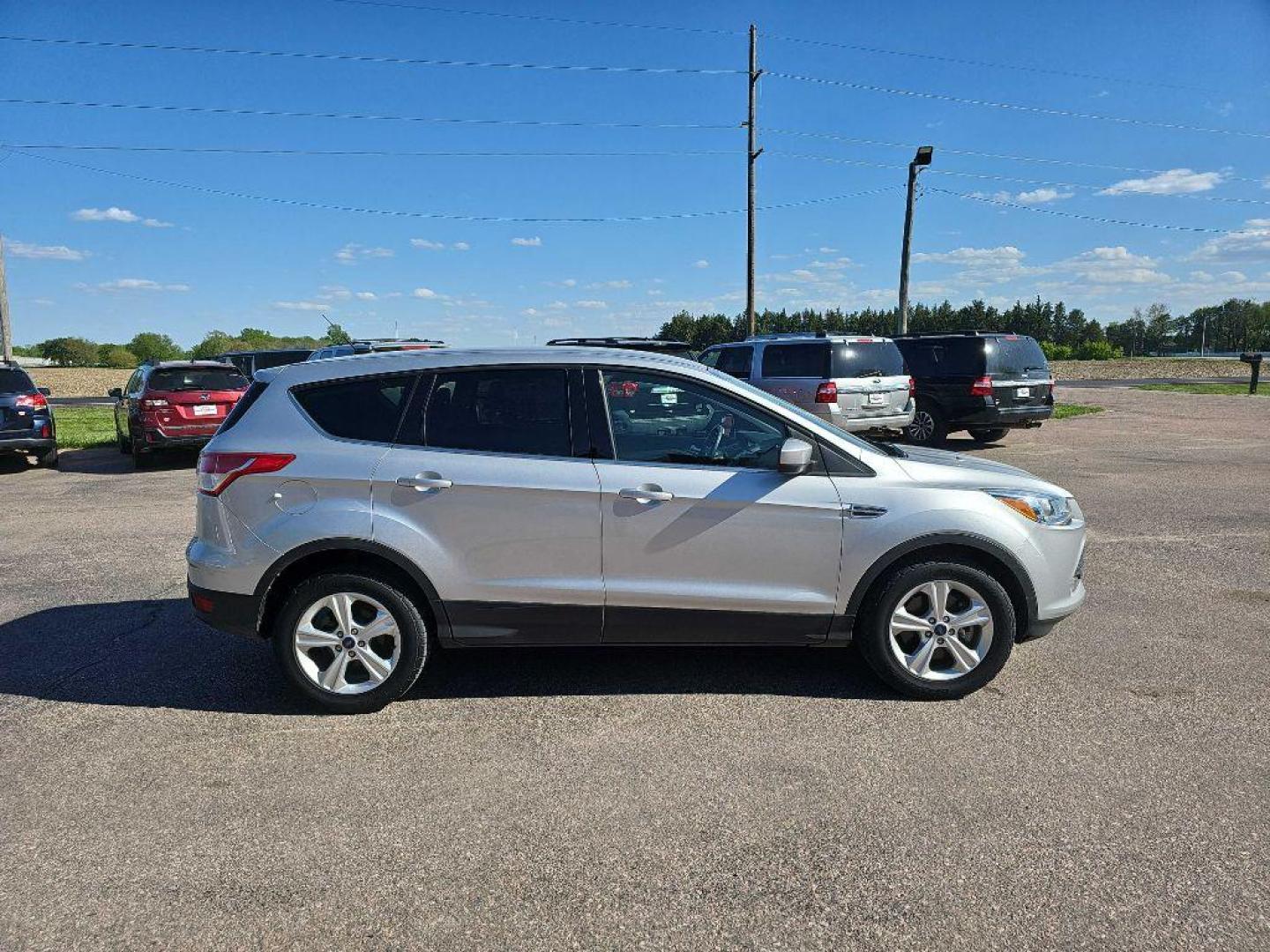 2016 SILVER FORD ESCAPE SE (1FMCU9GX8GU) with an 1.6L engine, Automatic transmission, located at 495 Old Highway 20 West, South Sioux City, NE, 68776, (402) 494-2677, 42.458408, -96.443512 - Photo#5