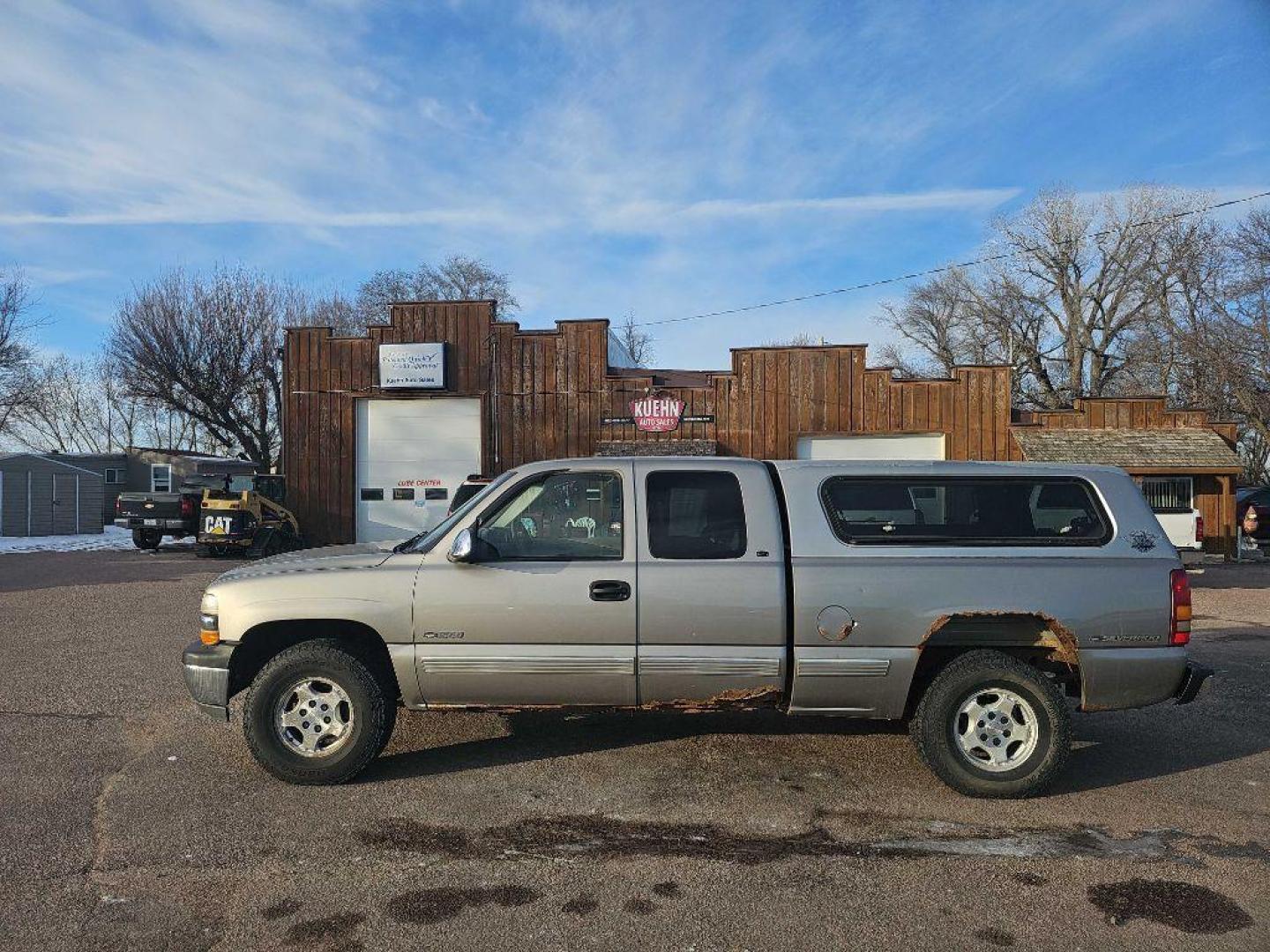 1999 PEWTER CHEVROLET SILVERADO K1500 (1GCEK19V5XE) with an 4.8L engine, Automatic transmission, located at 495 Old Highway 20 West, South Sioux City, NE, 68776, (402) 494-2677, 42.458408, -96.443512 - Photo#1