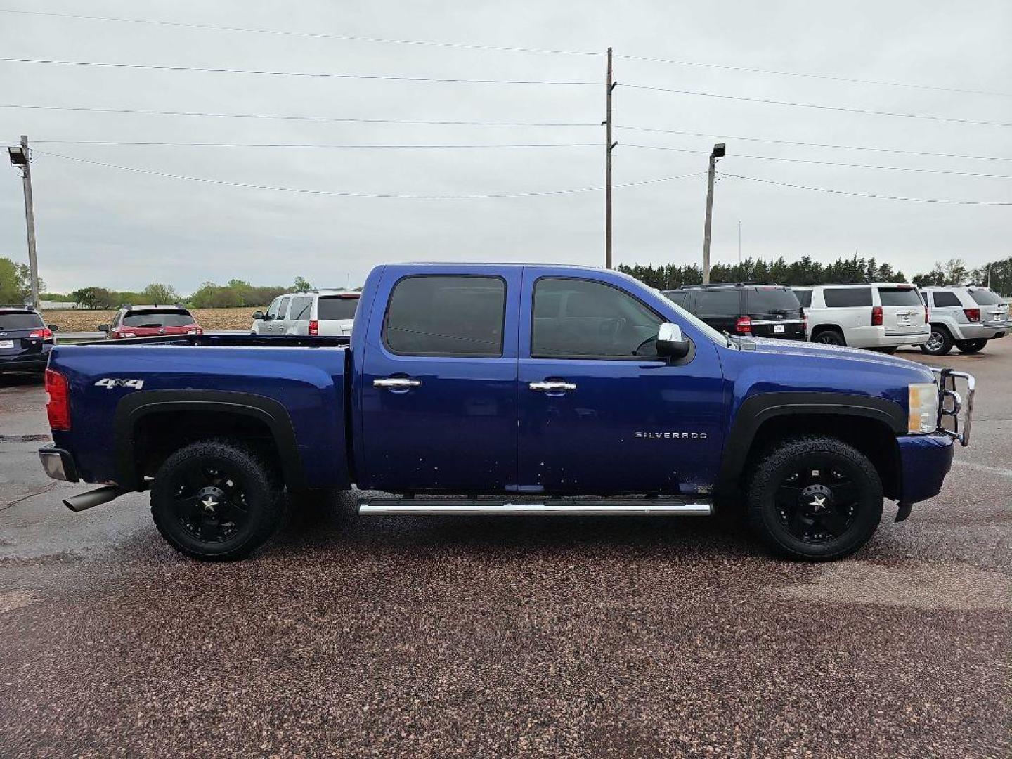 2010 BLUE CHEVROLET SILVERADO 1500 LTZ (3GCRKTE3XAG) with an 5.3L engine, Automatic transmission, located at 495 Old Highway 20 West, South Sioux City, NE, 68776, (402) 494-2677, 42.458408, -96.443512 - Photo#0