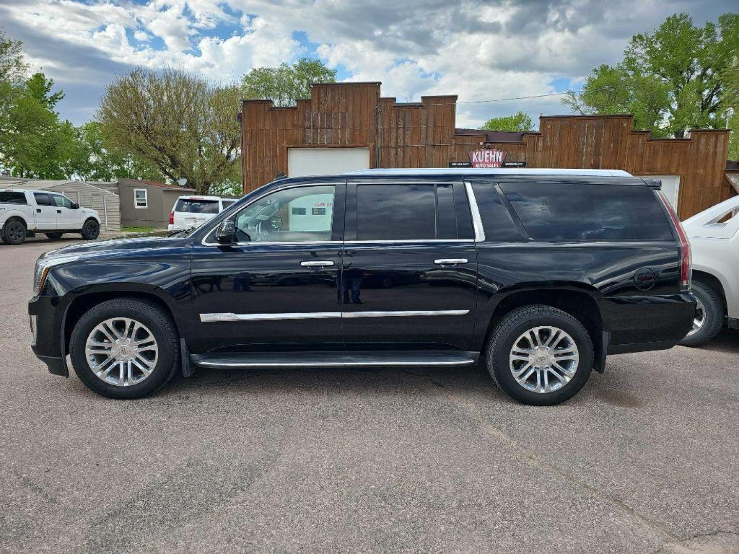 2015 BLACK CADILLAC ESCALADE ESV (1GYS4GKJ6FR) with an 6.2L engine, Automatic transmission, located at 495 Old Highway 20 West, South Sioux City, NE, 68776, (402) 494-2677, 42.458408, -96.443512 - Photo#1