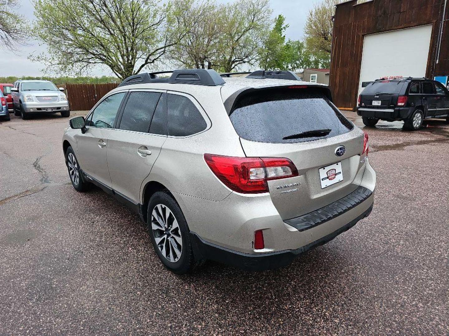 2016 TAN SUBARU OUTBACK 2.5I LIMITED (4S4BSBNC1G3) with an 2.5L engine, Continuously Variable transmission, located at 495 Old Highway 20 West, South Sioux City, NE, 68776, (402) 494-2677, 42.458408, -96.443512 - Photo#0