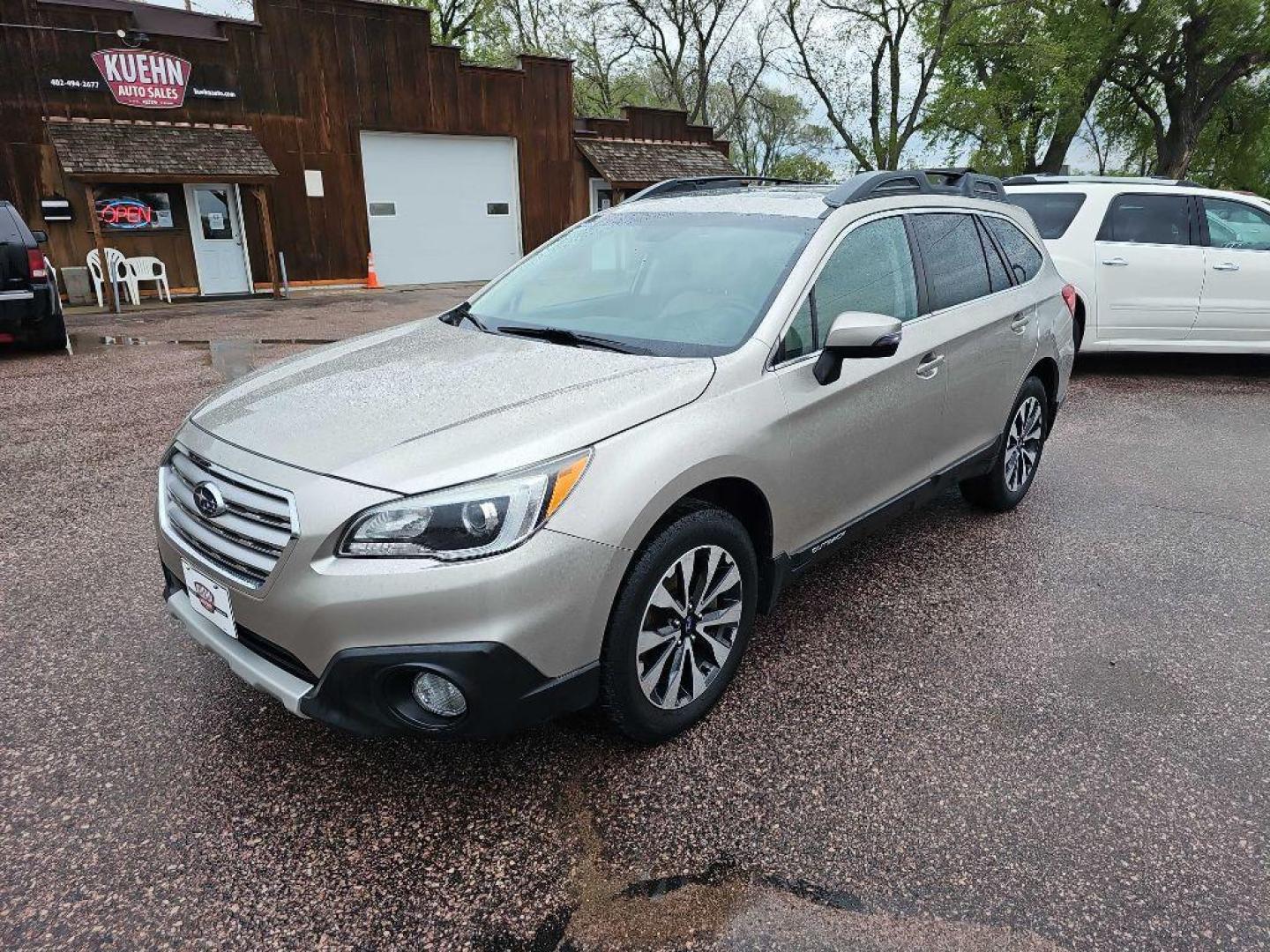 2016 TAN SUBARU OUTBACK 2.5I LIMITED (4S4BSBNC1G3) with an 2.5L engine, Continuously Variable transmission, located at 495 Old Highway 20 West, South Sioux City, NE, 68776, (402) 494-2677, 42.458408, -96.443512 - Photo#2