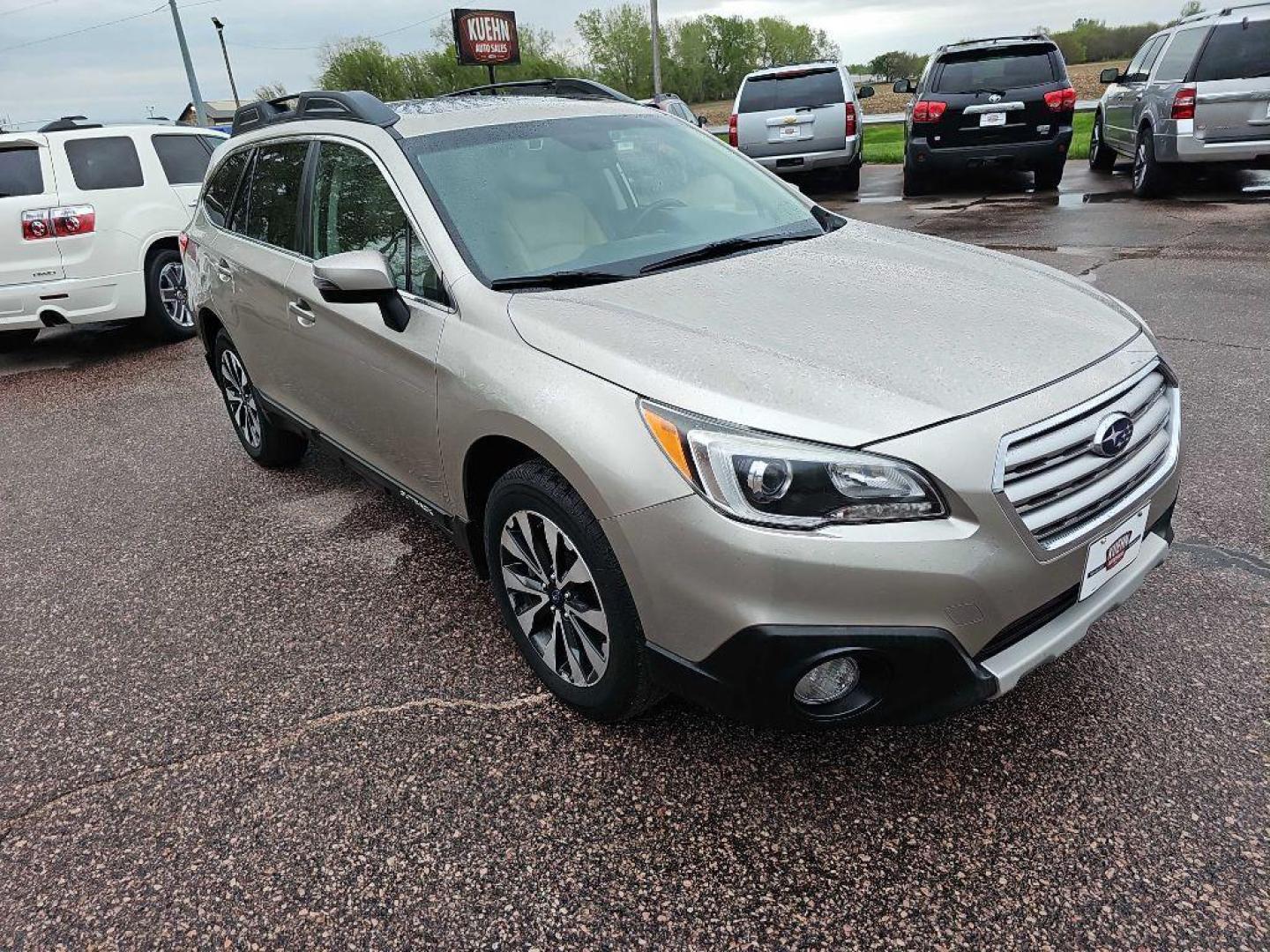 2016 TAN SUBARU OUTBACK 2.5I LIMITED (4S4BSBNC1G3) with an 2.5L engine, Continuously Variable transmission, located at 495 Old Highway 20 West, South Sioux City, NE, 68776, (402) 494-2677, 42.458408, -96.443512 - Photo#5