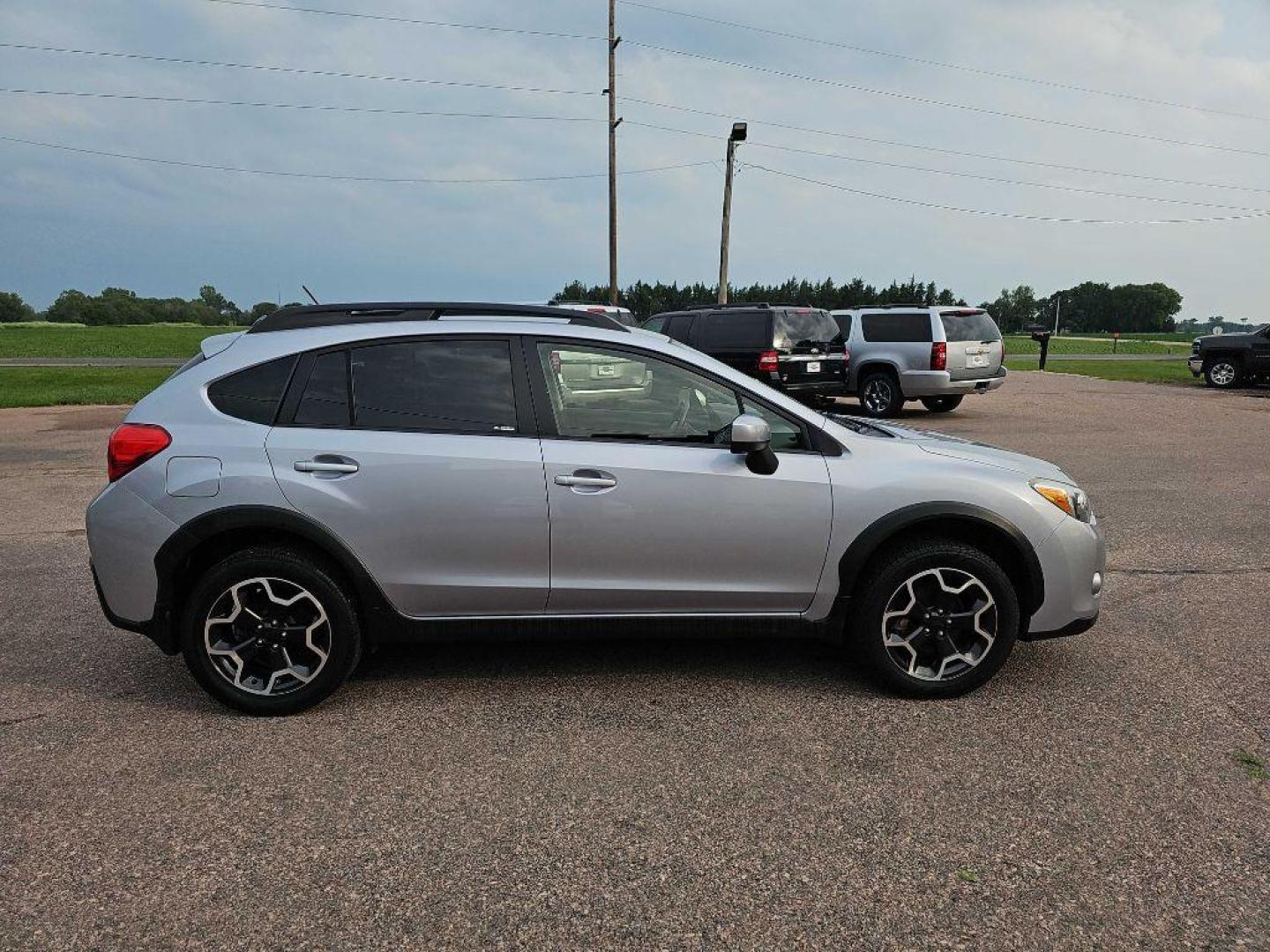 2015 SILVER SUBARU XV CROSSTREK 2.0 PREMIUM (JF2GPACC9F8) with an 2.0L engine, 5-Speed Manual transmission, located at 495 Old Highway 20 West, South Sioux City, NE, 68776, (402) 494-2677, 42.458408, -96.443512 - Photo#4