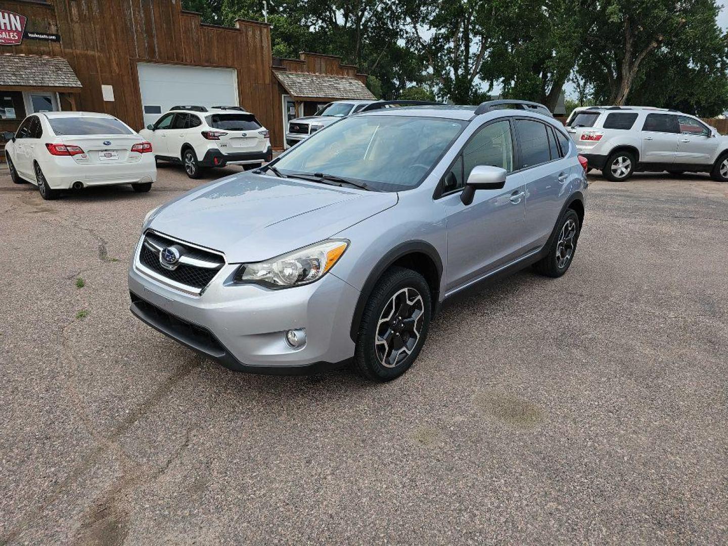 2015 SILVER SUBARU XV CROSSTREK 2.0 PREMIUM (JF2GPACC9F8) with an 2.0L engine, 5-Speed Manual transmission, located at 495 Old Highway 20 West, South Sioux City, NE, 68776, (402) 494-2677, 42.458408, -96.443512 - Photo#0