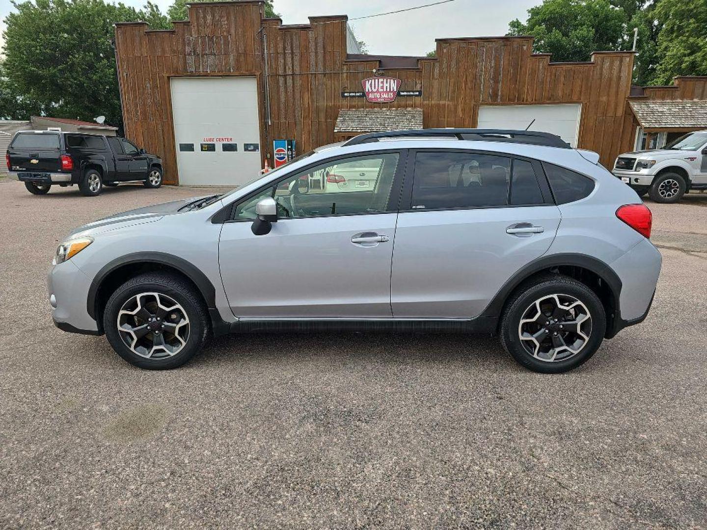 2015 SILVER SUBARU XV CROSSTREK 2.0 PREMIUM (JF2GPACC9F8) with an 2.0L engine, 5-Speed Manual transmission, located at 495 Old Highway 20 West, South Sioux City, NE, 68776, (402) 494-2677, 42.458408, -96.443512 - Photo#1