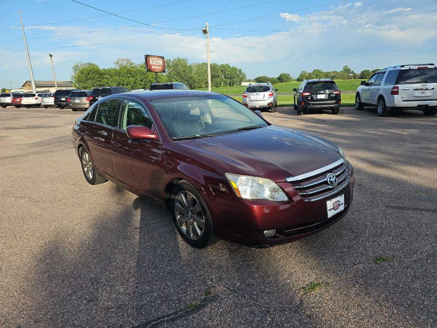 2007 MAROON TOYOTA AVALON XL (4T1BK36BX7U) with an 3.5L engine, Automatic transmission, located at 495 Old Highway 20 West, South Sioux City, NE, 68776, (402) 494-2677, 42.458408, -96.443512 - Photo#5