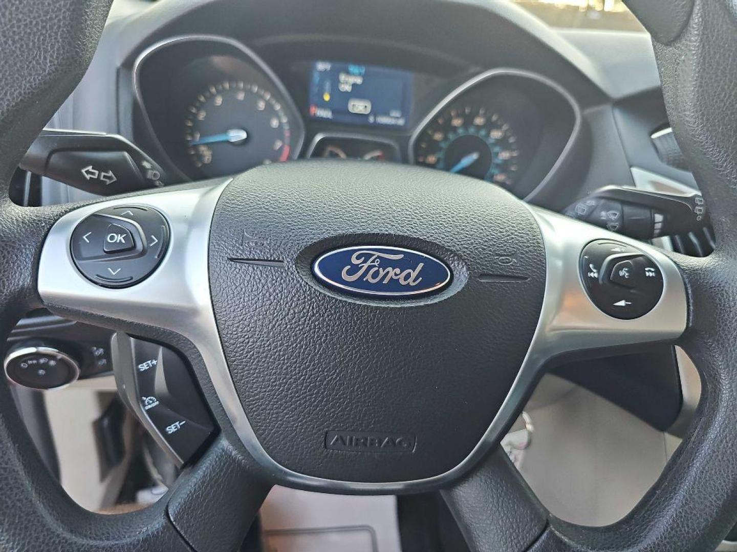 2014 RED FORD FOCUS SE (1FADP3K22EL) with an 2.0L engine, Automatic transmission, located at 495 Old Highway 20 West, South Sioux City, NE, 68776, (402) 494-2677, 42.458408, -96.443512 - Photo#12