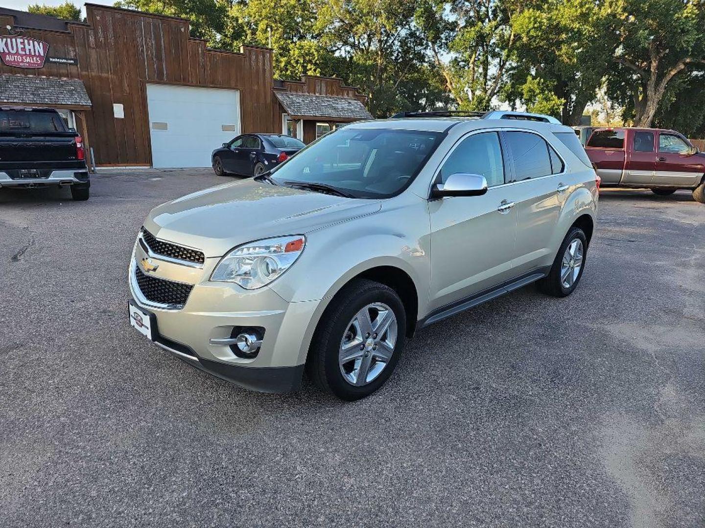 2014 TAN CHEVROLET EQUINOX LTZ (2GNALDEK2E6) with an 2.4L engine, Automatic transmission, located at 495 Old Highway 20 West, South Sioux City, NE, 68776, (402) 494-2677, 42.458408, -96.443512 - Photo#2