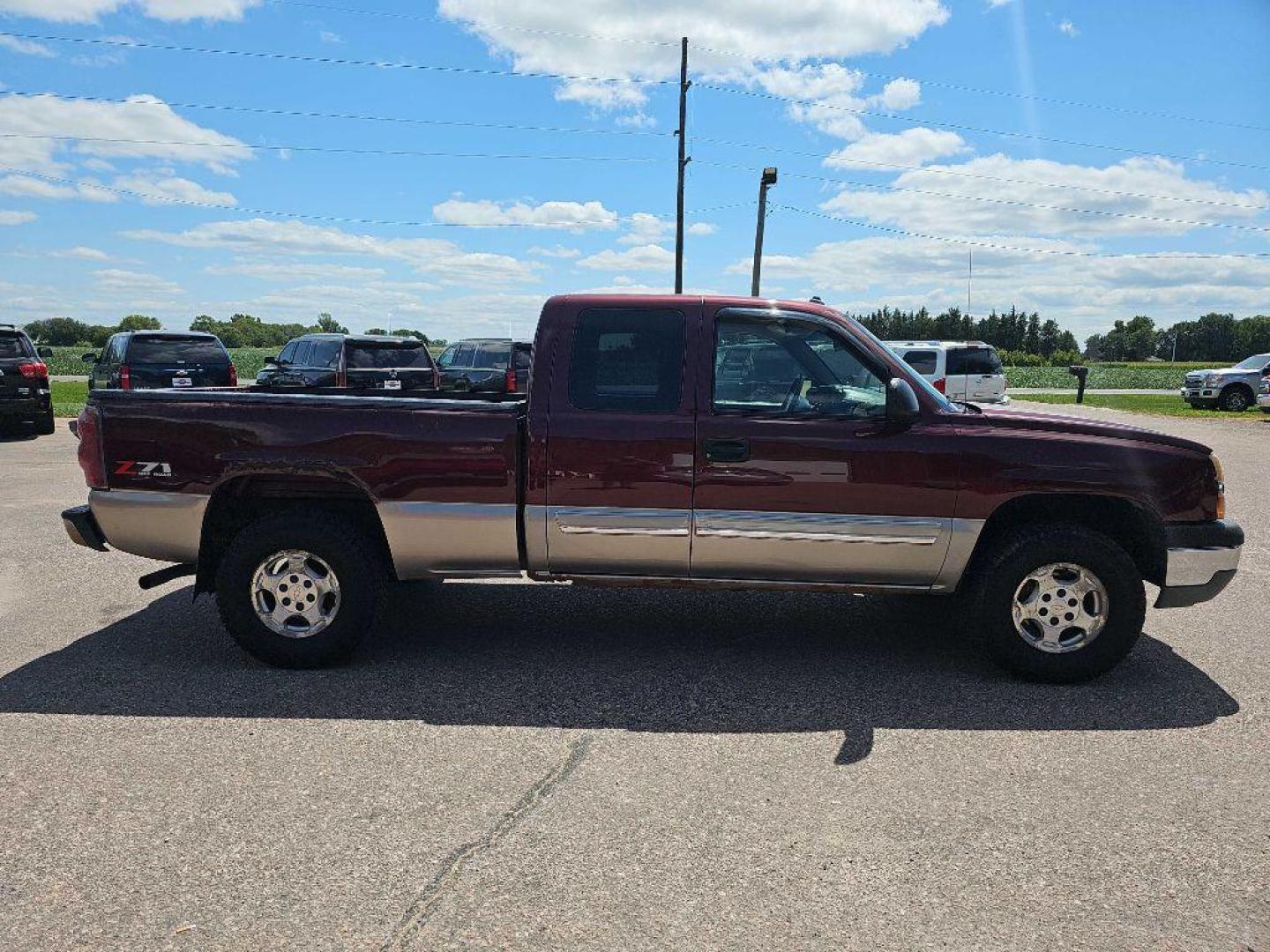 2003 MAROON CHEVROLET SILVERADO 1500 (2GCEK19T431) with an 5.3L engine, Automatic transmission, located at 495 Old Highway 20 West, South Sioux City, NE, 68776, (402) 494-2677, 42.458408, -96.443512 - Photo#4