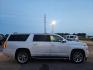 2018 WHITE CHEVROLET SUBURBAN 1500 PREMIER (1GNSKJKC9JR) with an 5.3L engine, Automatic transmission, located at 495 Old Highway 20 West, South Sioux City, NE, 68776, (402) 494-2677, 42.458408, -96.443512 - Photo#4