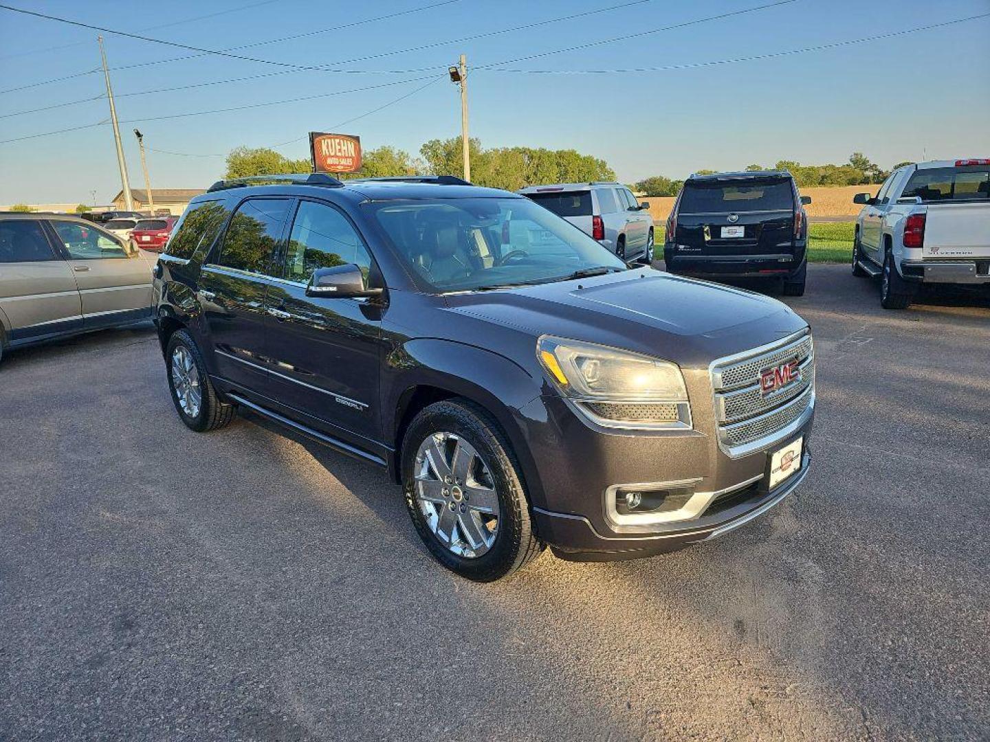 2014 GREY GMC ACADIA DENALI (1GKKVTKD3EJ) with an 3.6L engine, Automatic transmission, located at 495 Old Highway 20 West, South Sioux City, NE, 68776, (402) 494-2677, 42.458408, -96.443512 - Photo#21