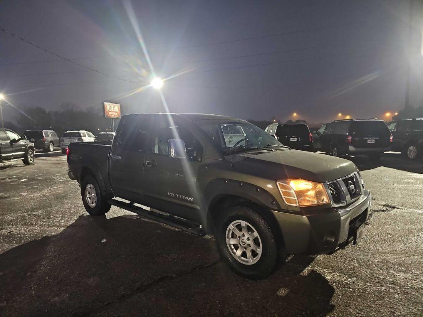 2005 GREEN NISSAN TITAN XE (1N6AA07B95N) with an 5.6L engine, Automatic transmission, located at 495 Old Highway 20 West, South Sioux City, NE, 68776, (402) 494-2677, 42.458408, -96.443512 - Photo#3