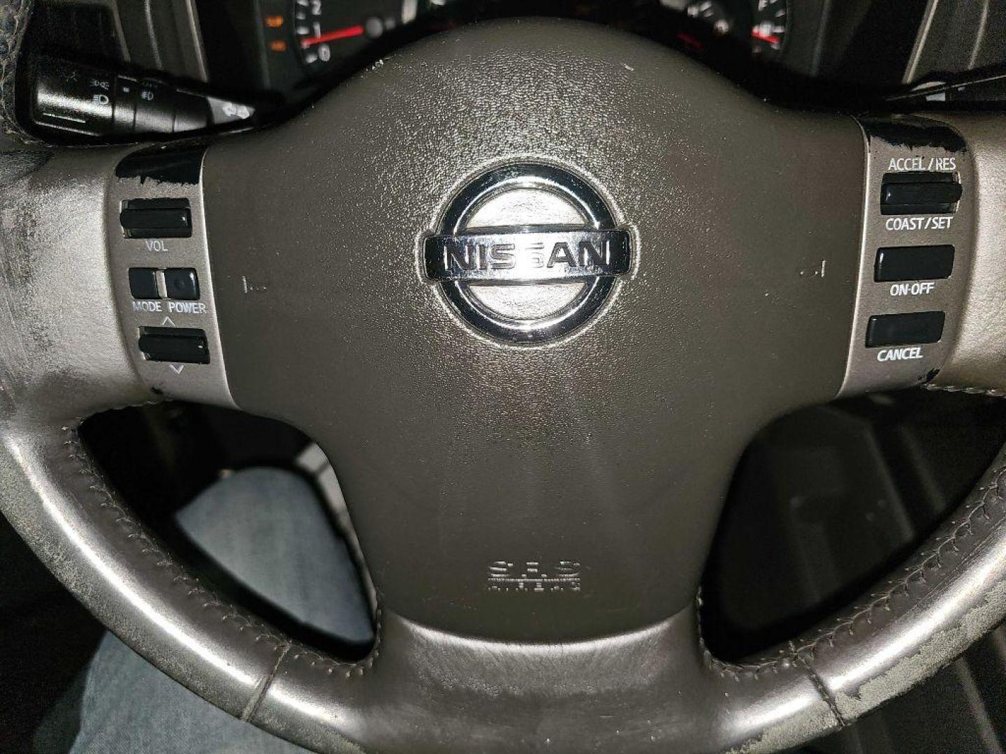 2005 GREEN NISSAN TITAN XE (1N6AA07B95N) with an 5.6L engine, Automatic transmission, located at 495 Old Highway 20 West, South Sioux City, NE, 68776, (402) 494-2677, 42.458408, -96.443512 - Photo#7