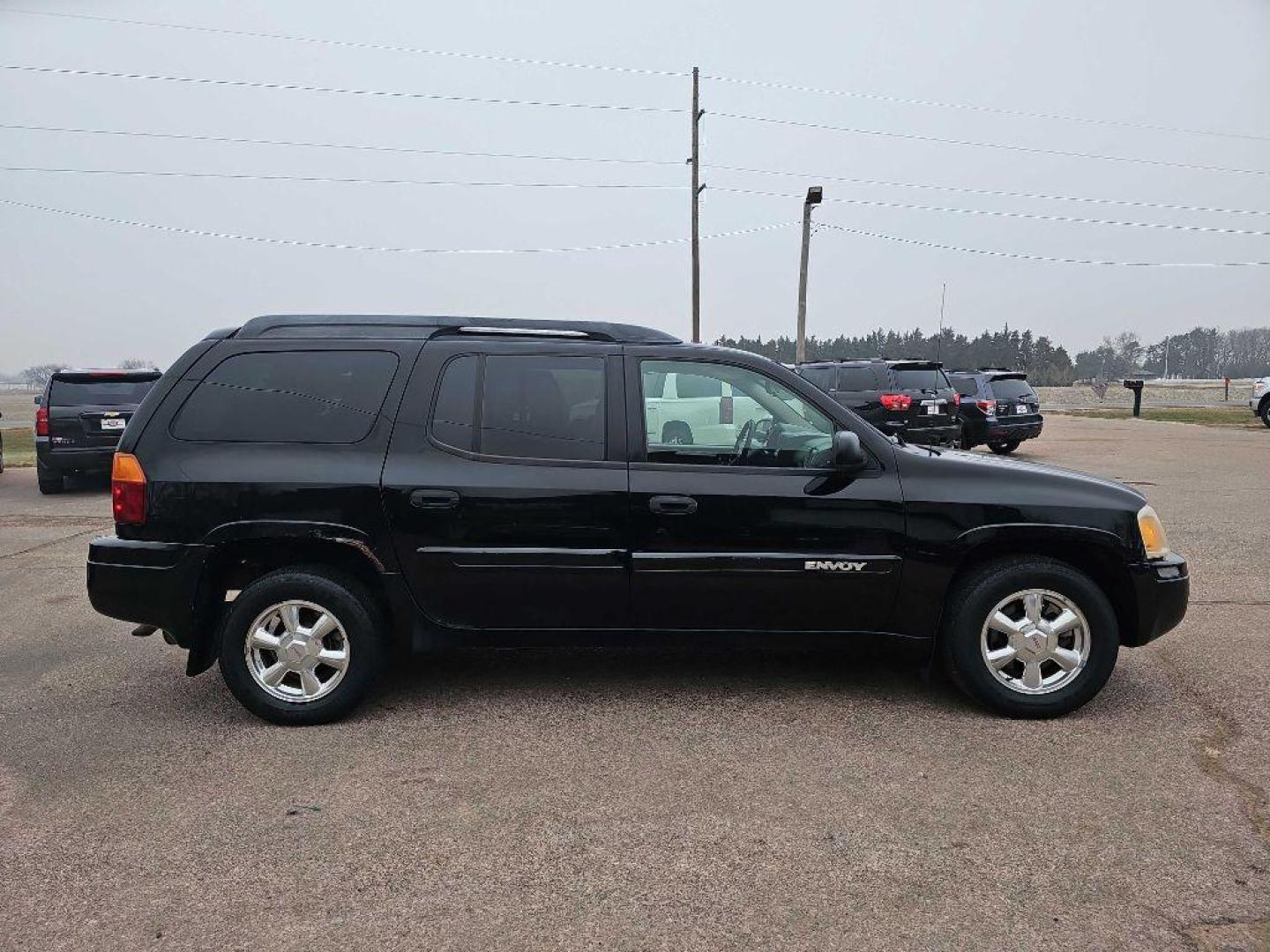 2005 BLACK GMC ENVOY XL (1GKET16S856) with an 4.2L engine, Automatic transmission, located at 495 Old Highway 20 West, South Sioux City, NE, 68776, (402) 494-2677, 42.458408, -96.443512 - Photo#4