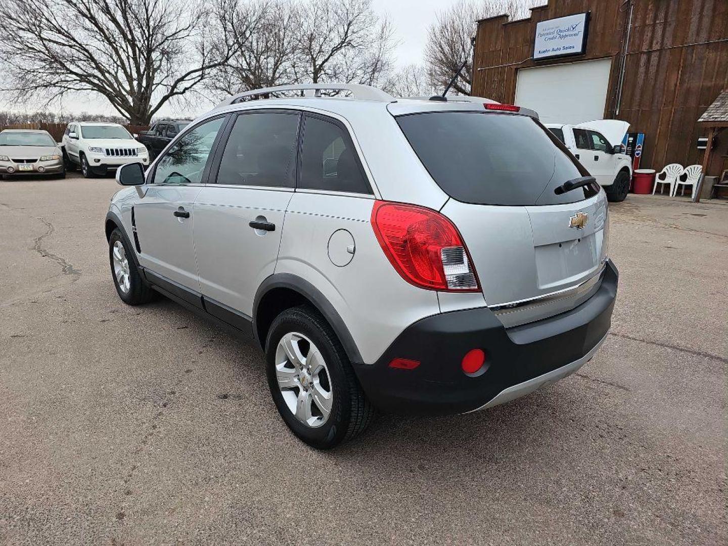 2013 SILVER CHEVROLET CAPTIVA LS (3GNAL2EK4DS) with an 2.4L engine, Automatic transmission, located at 495 Old Highway 20 West, South Sioux City, NE, 68776, (402) 494-2677, 42.458408, -96.443512 - Photo#0